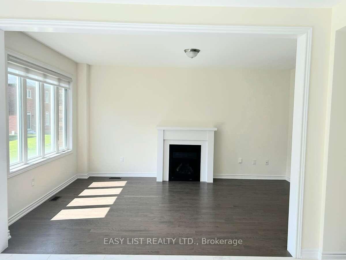 37 Royal Fern Crescent photo 7