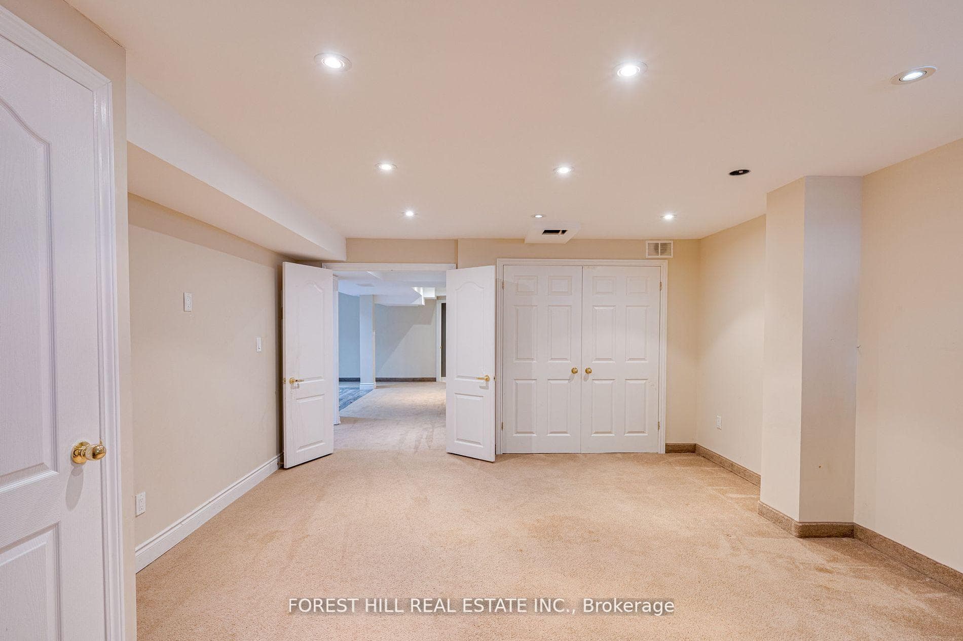 21 Baccarat Crescent photo 27