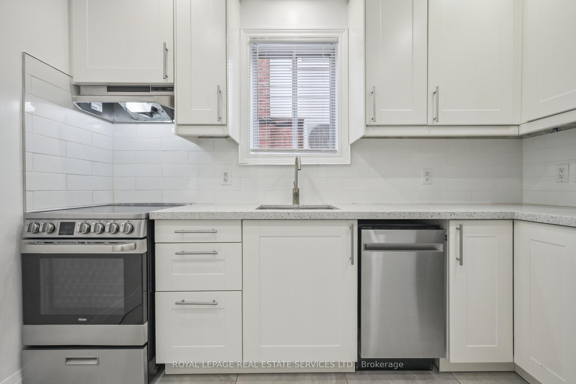21 Holbrooke Avenue photo 9