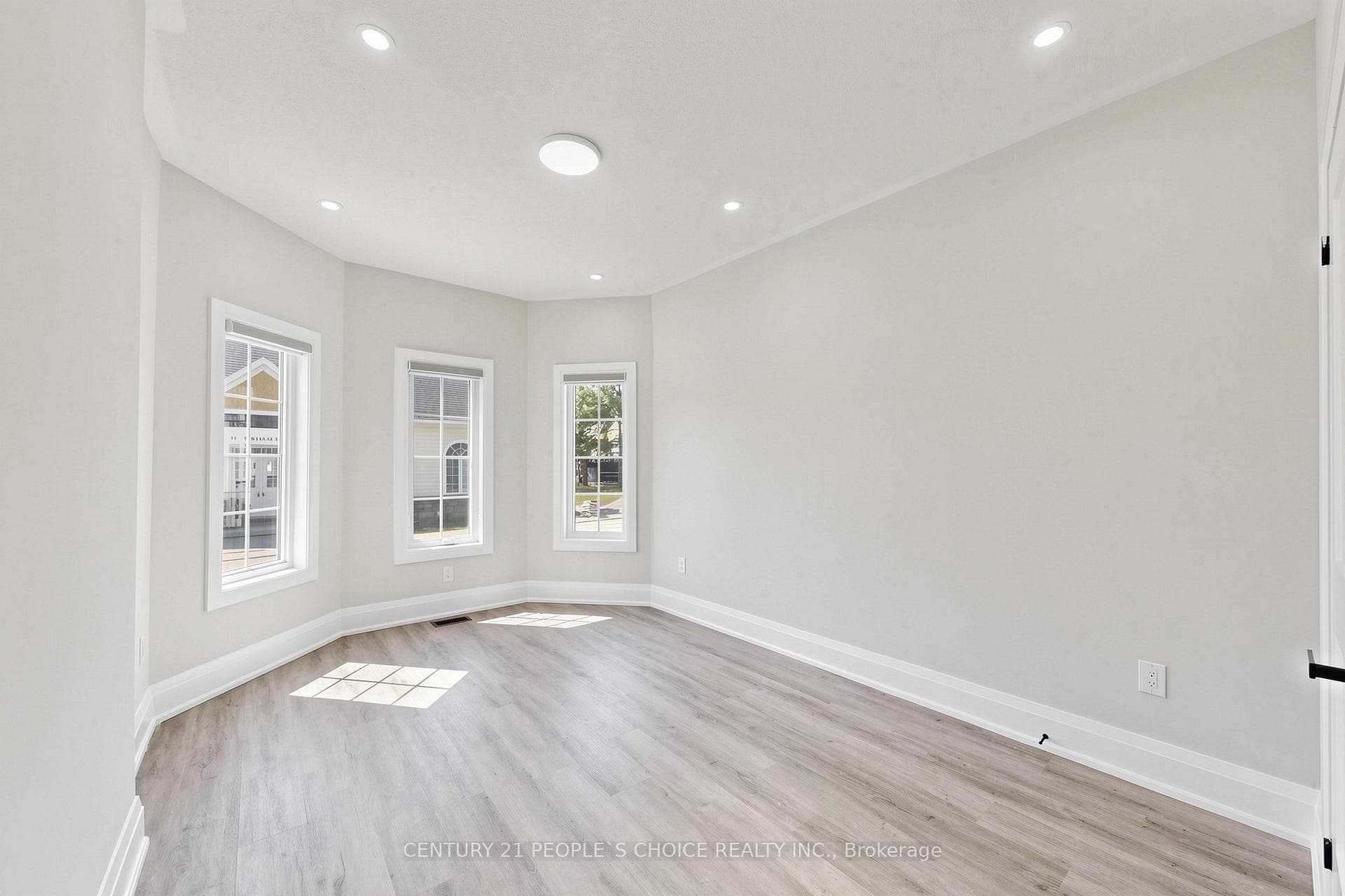 8 Durham Road photo 25