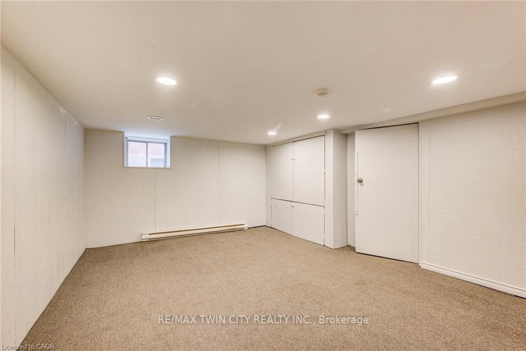 19 Schneider Avenue photo 29
