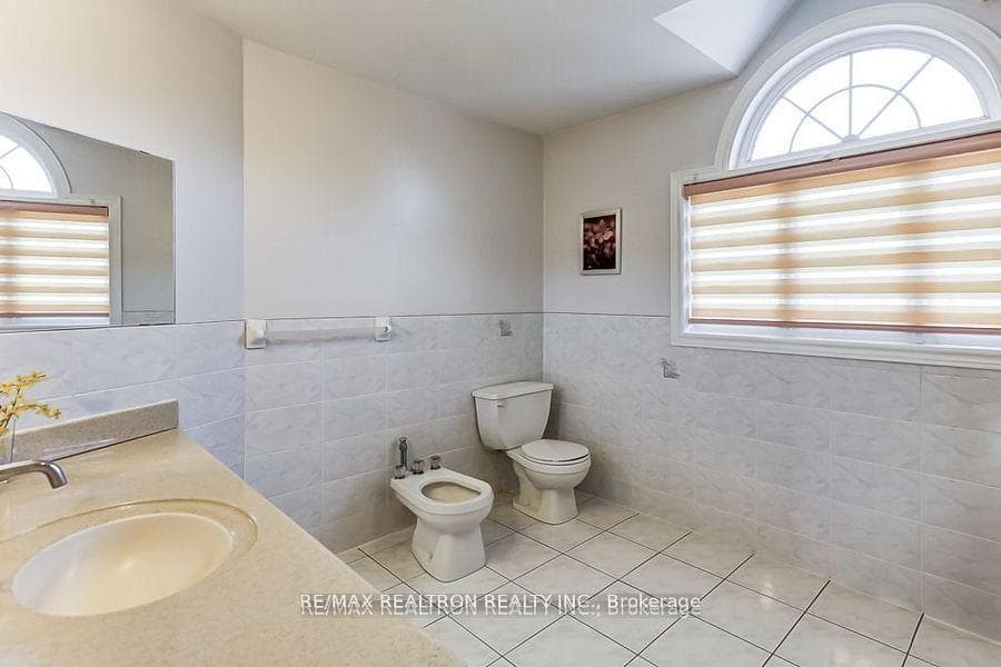 23 White Avenue photo 29