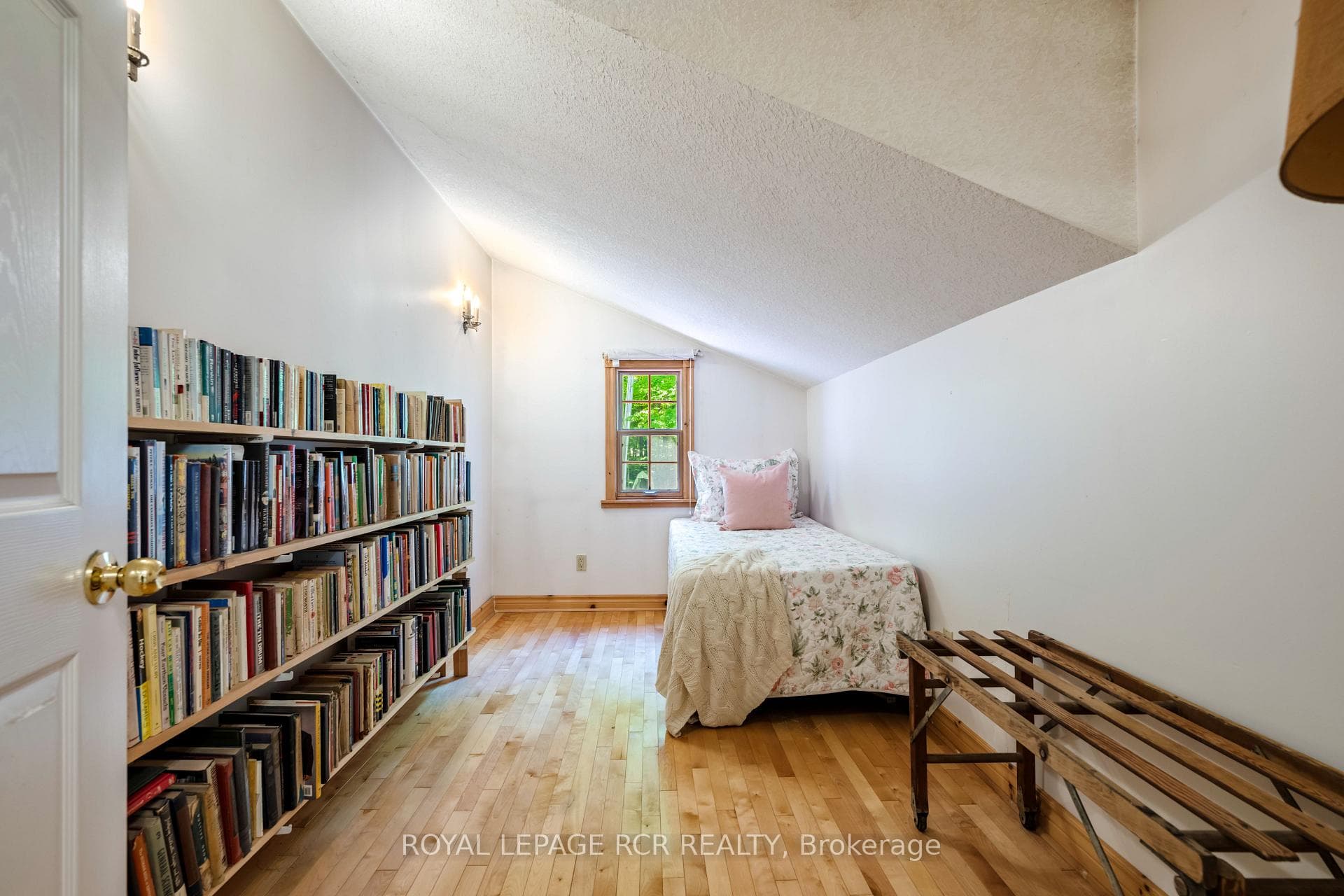 Office or 2nd BDRM