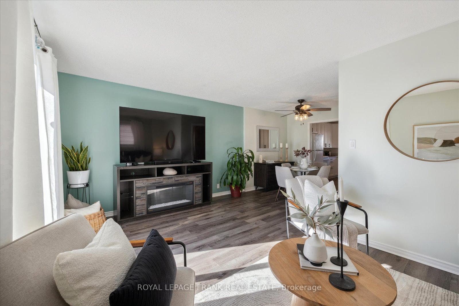 Open Concept Living / Dining