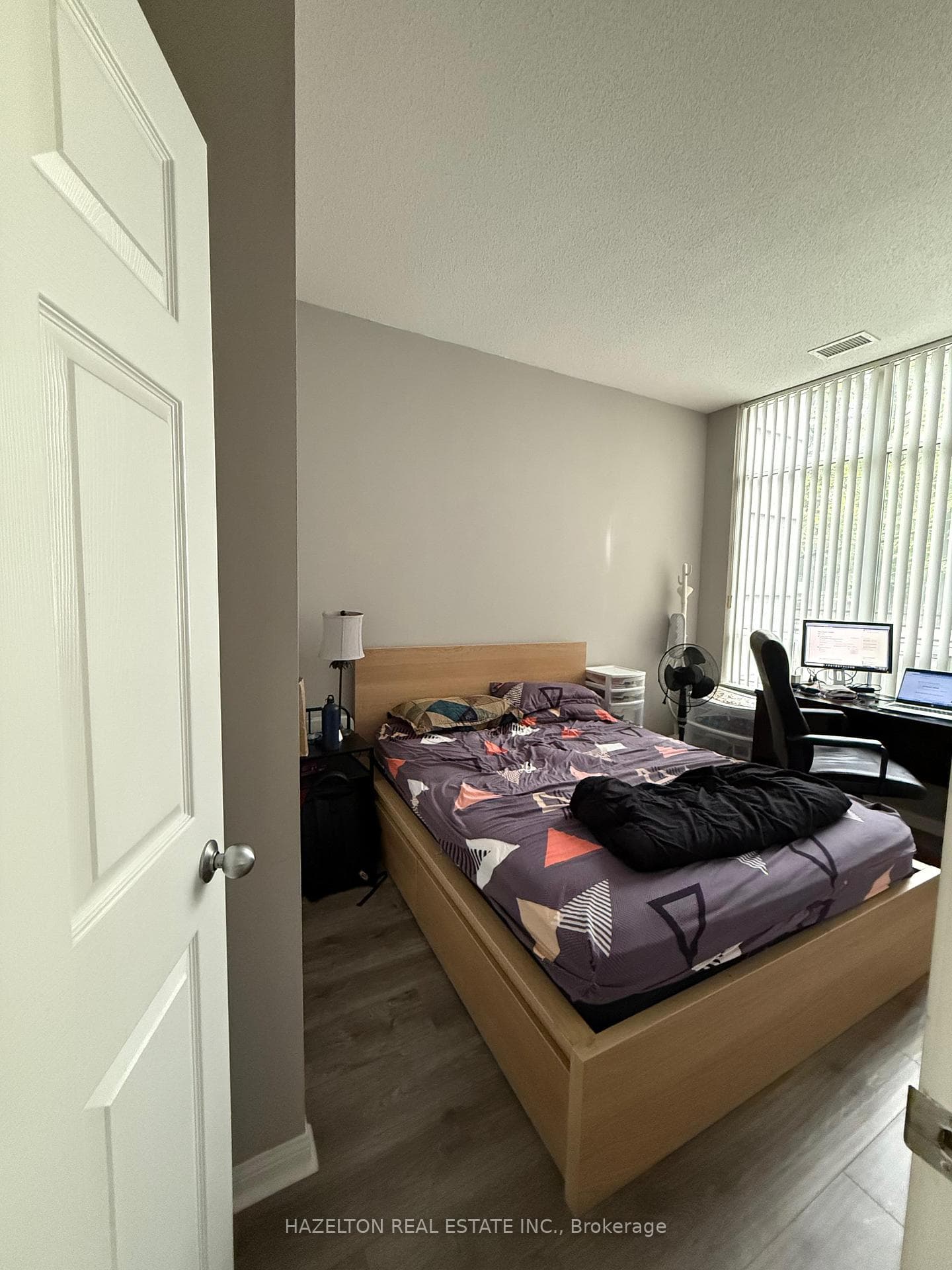 153 Beecroft Road Unit 105 photo 4