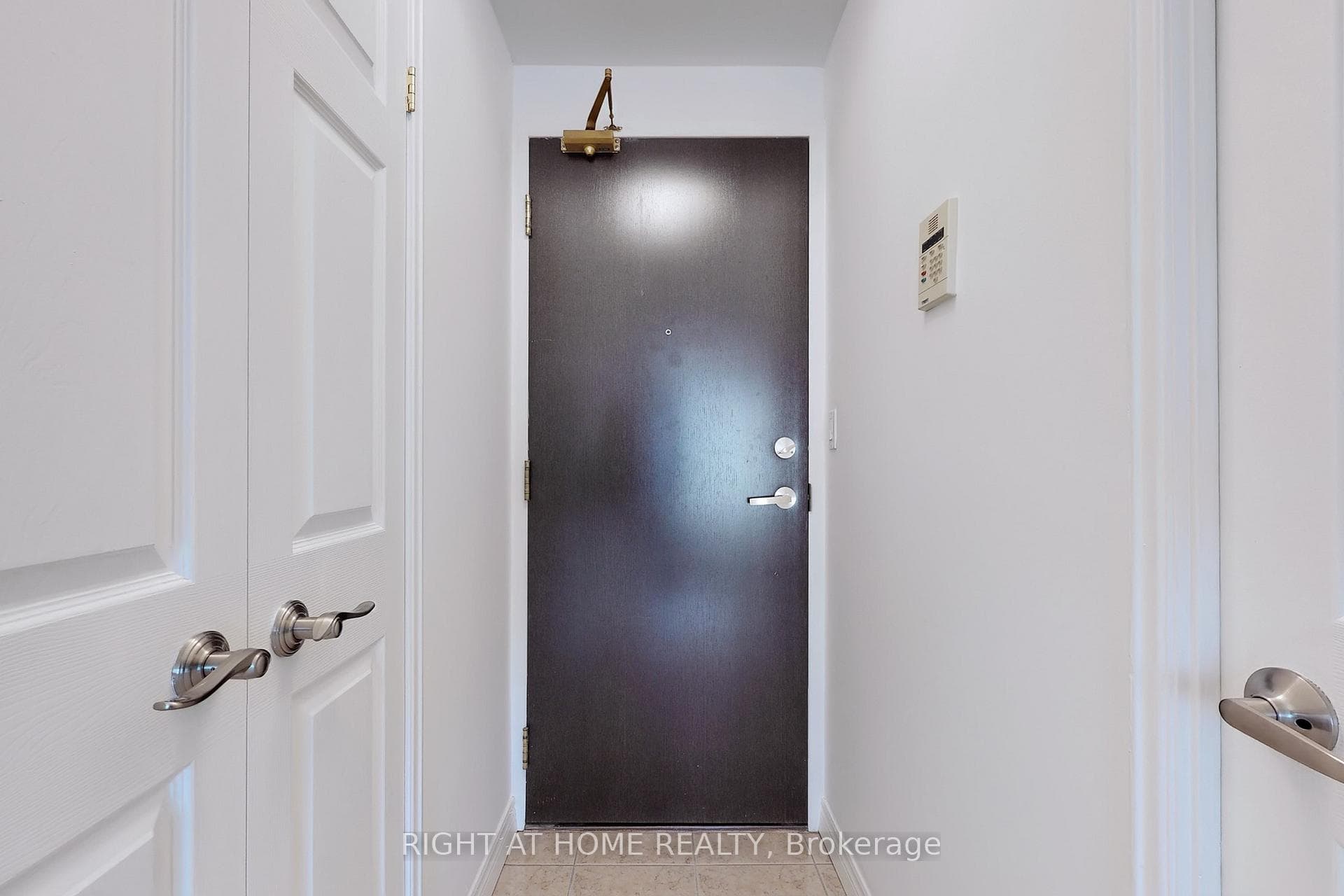 55 Bloor Street Unit 1706 photo 16