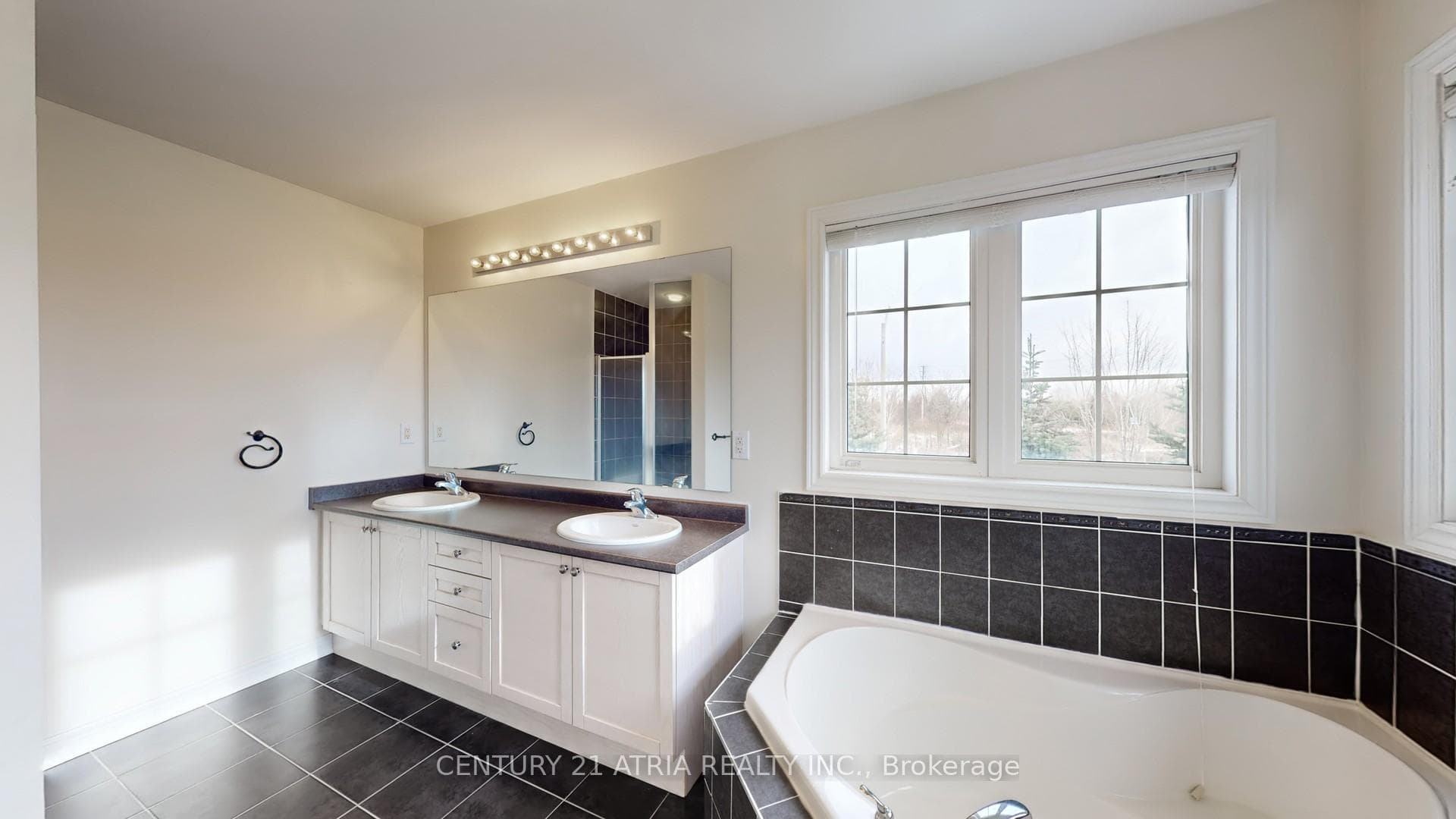 21 Gooseman Crescent photo 29