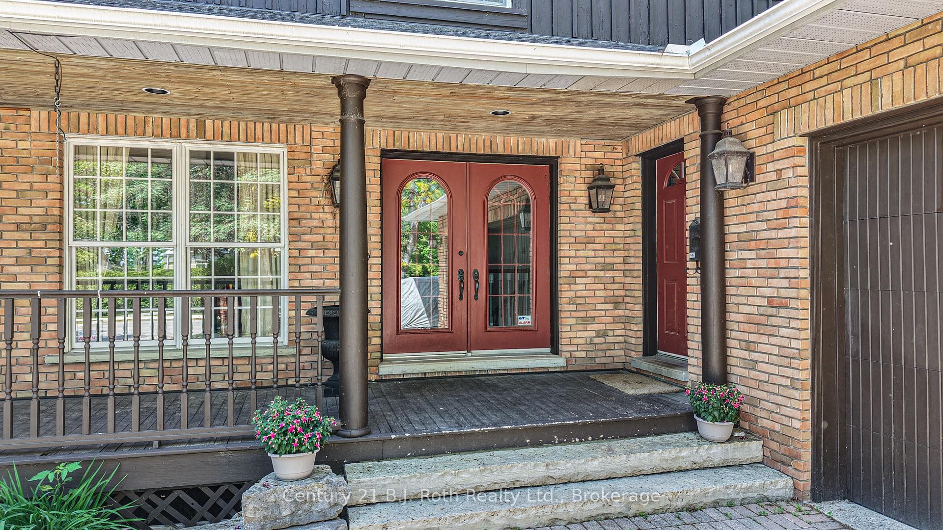 403 Bay Street photo 2