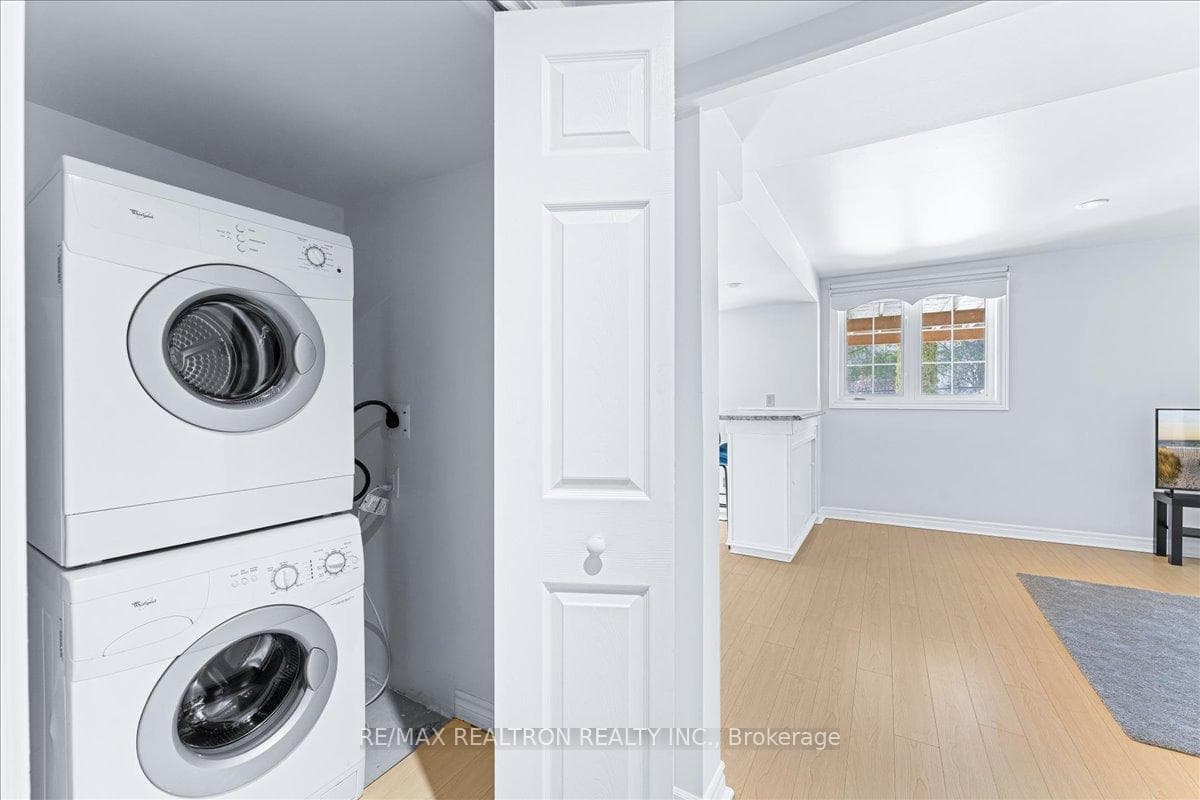 230 Sawmill Valley Drive photo 27