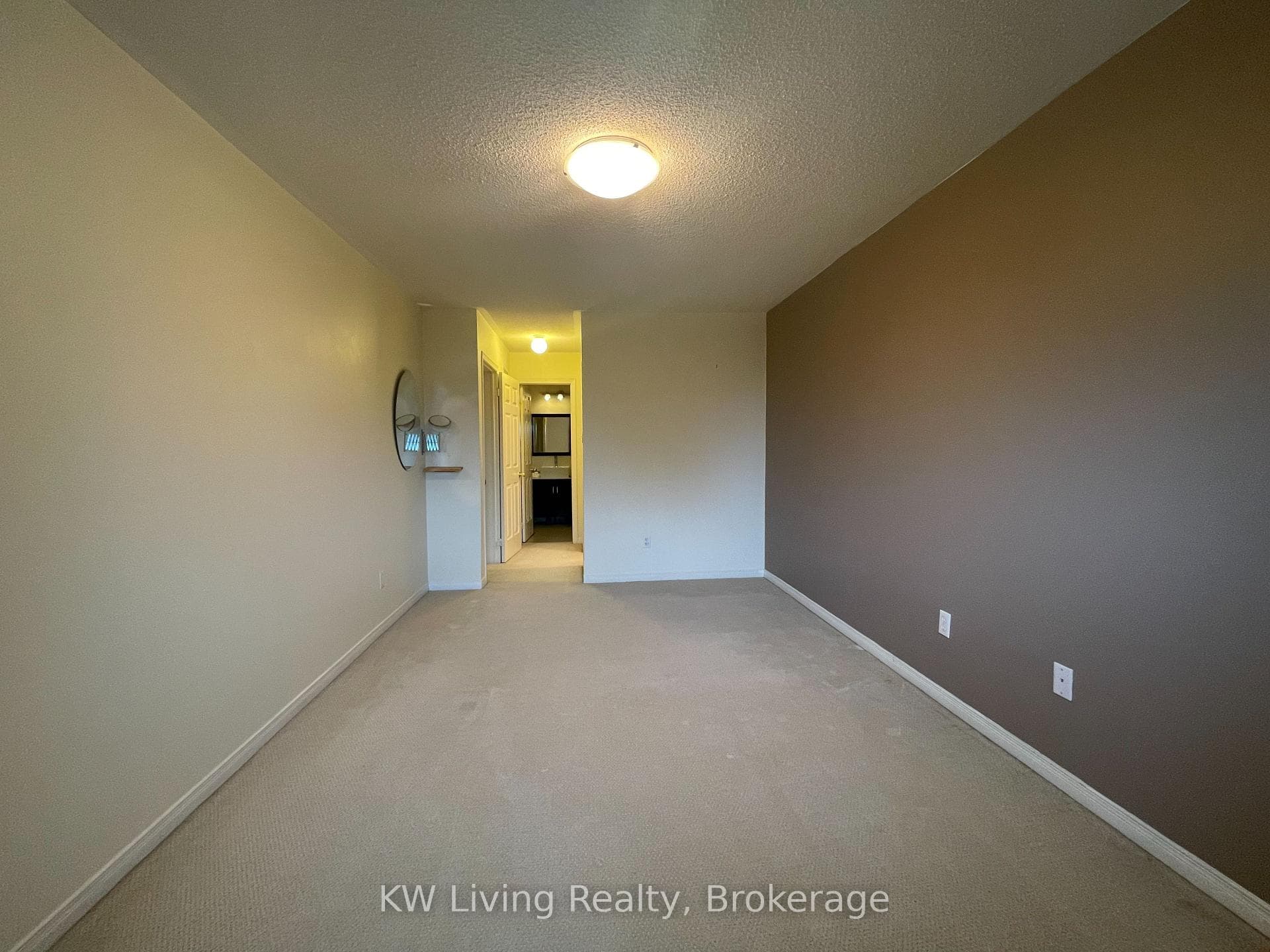 60 Coburg Crescent photo 18
