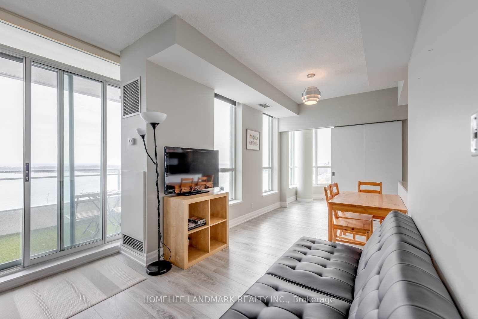 230 Queens Quay Unit 2320 photo 2