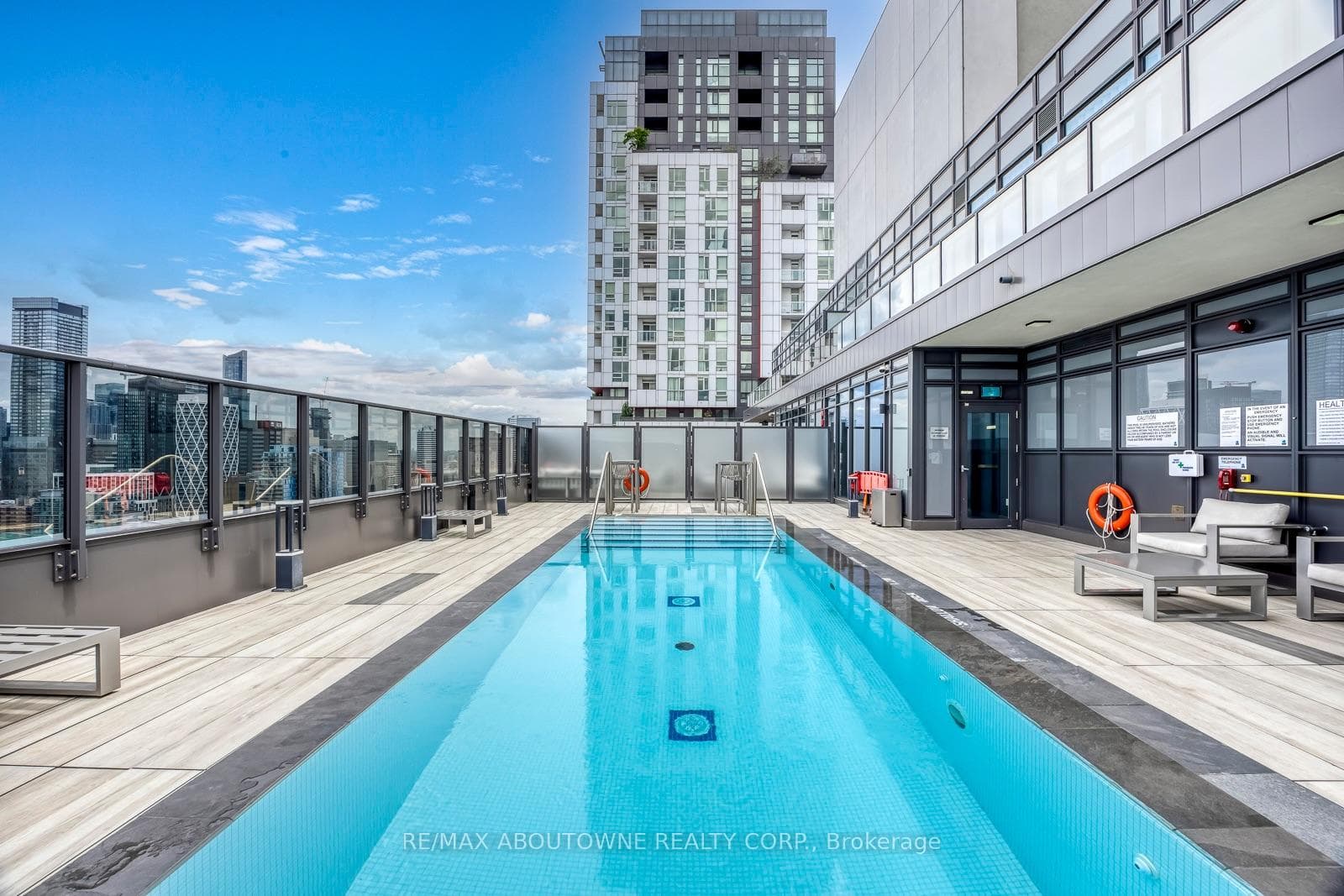 330 Richmond Street Unit 2601 photo 29