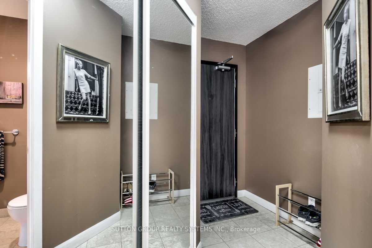 210 Victoria Street Unit 4403 photo 18