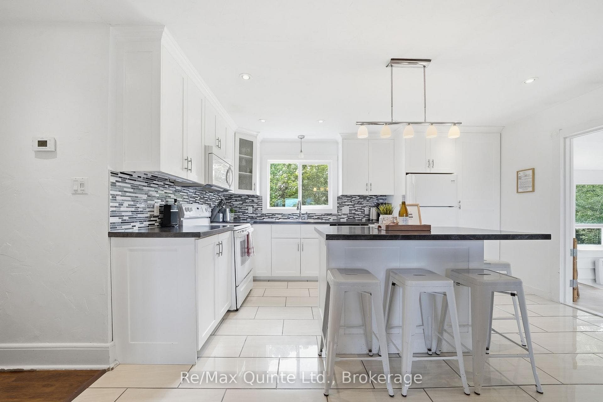 6 Grays Lane photo 12