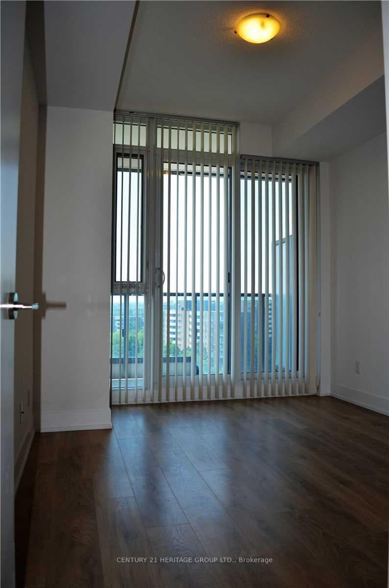 9471 Yonge Street Unit 1108 photo 8