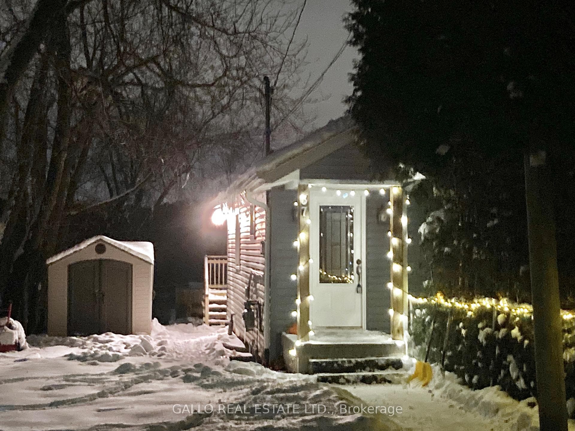 Privacy, Parking, Porch Sitting, and Pizzaz inside