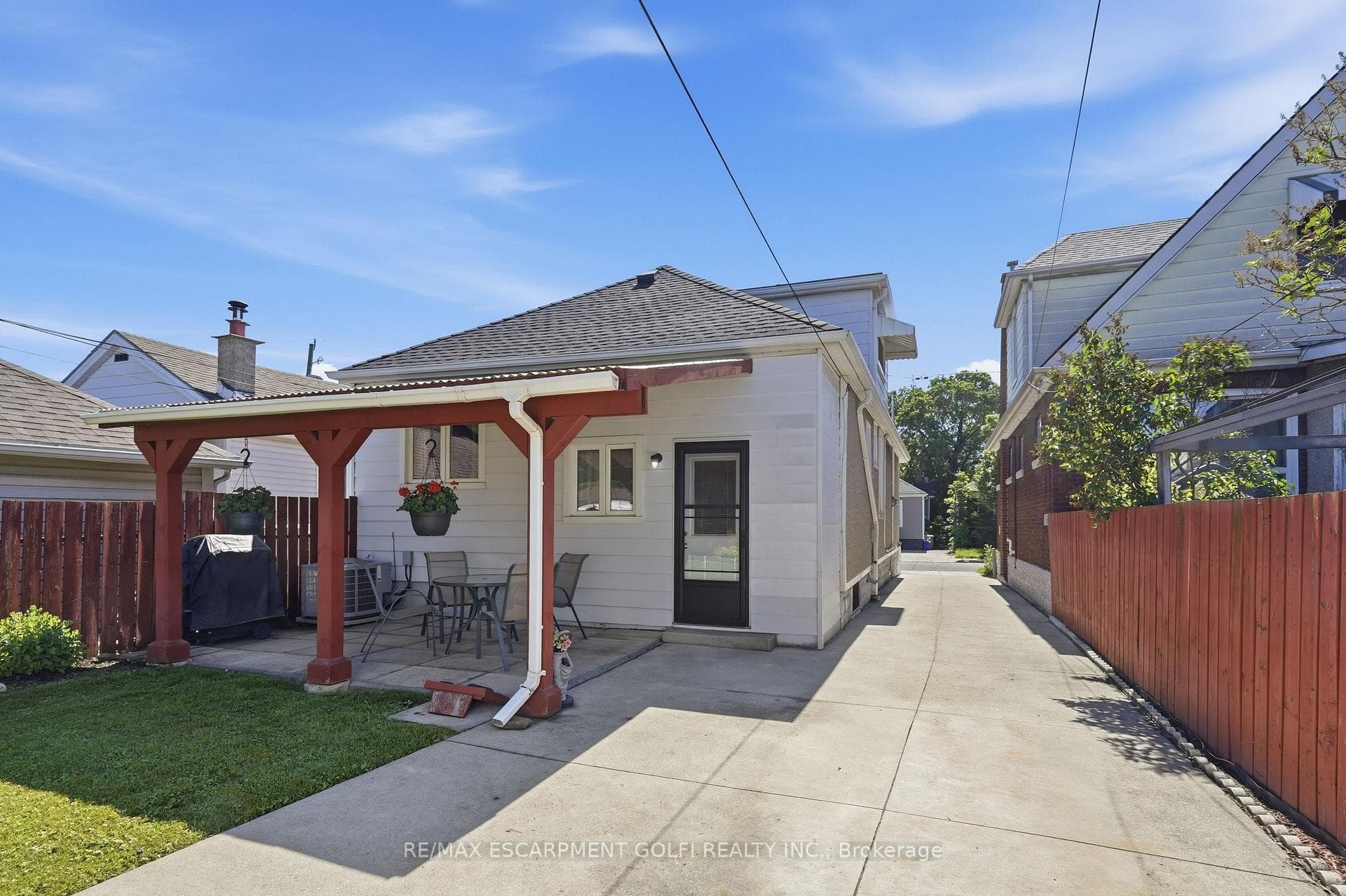 73 Tuxedo Avenue photo 37