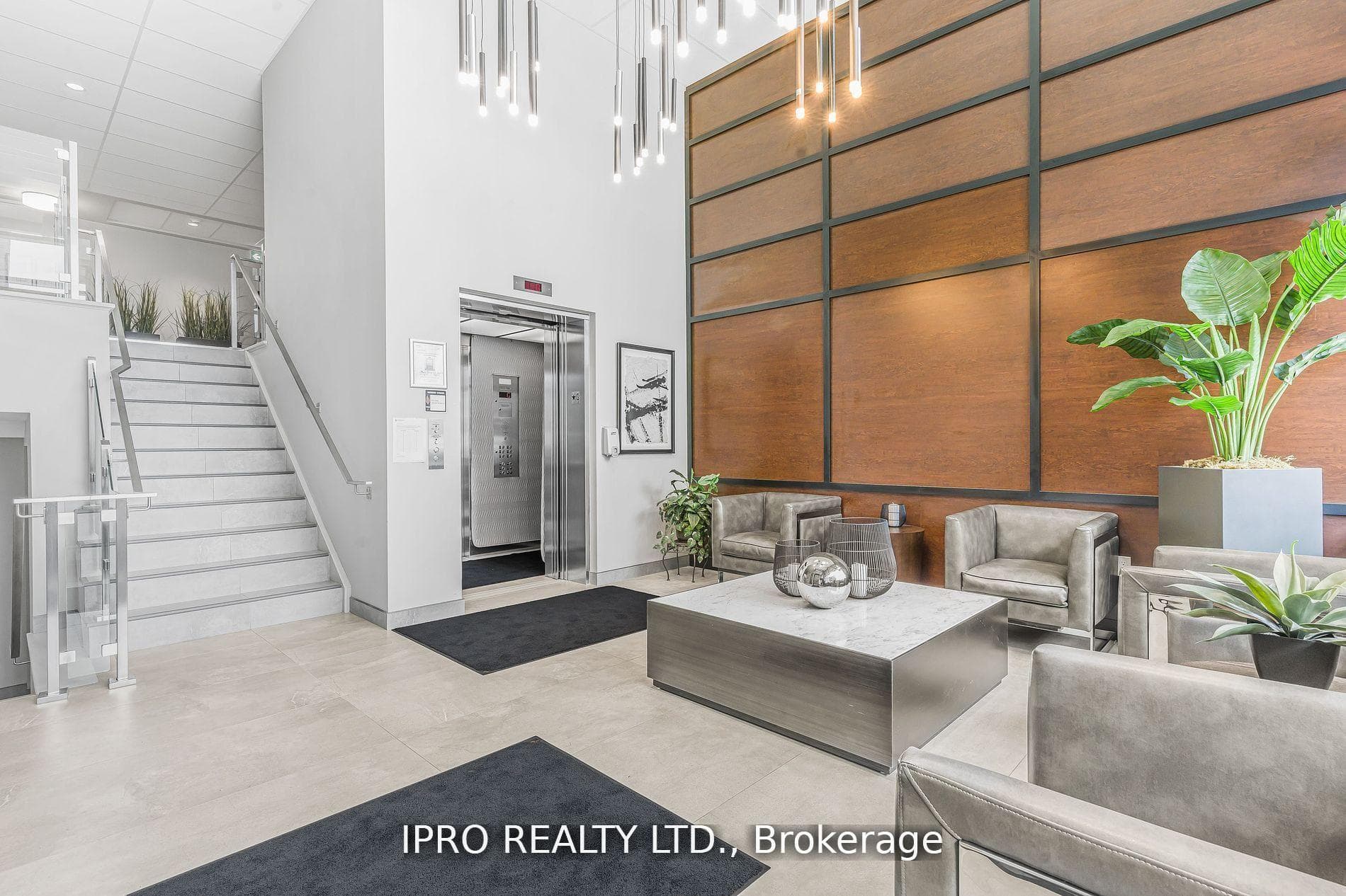 120 Summersides Boulevard Unit 307 photo 3