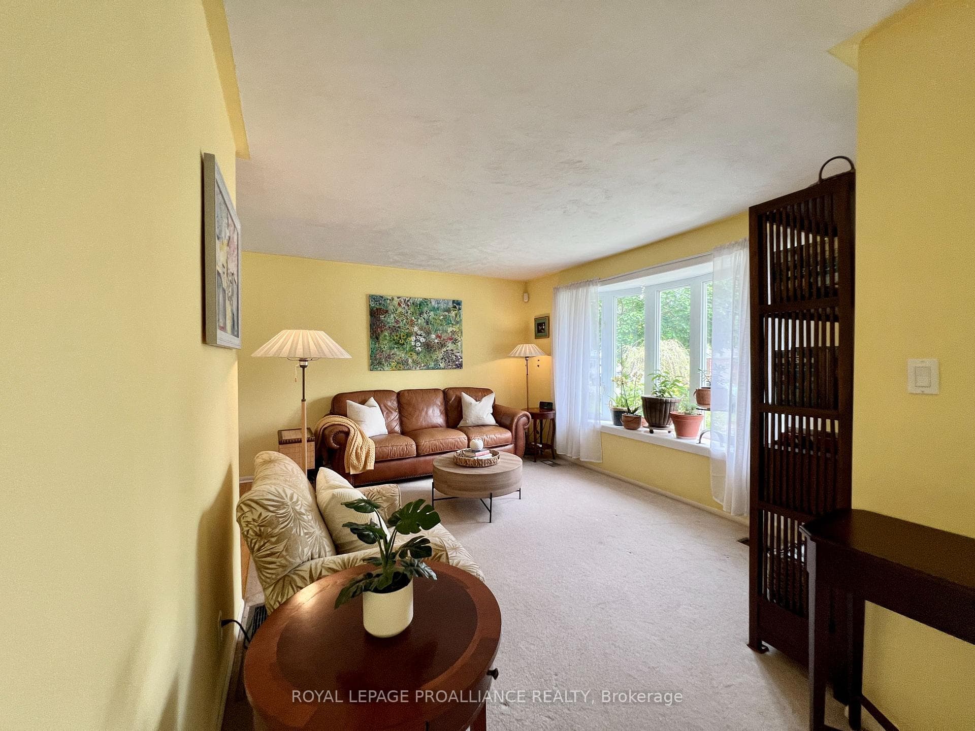 14 Crestview Avenue photo 4