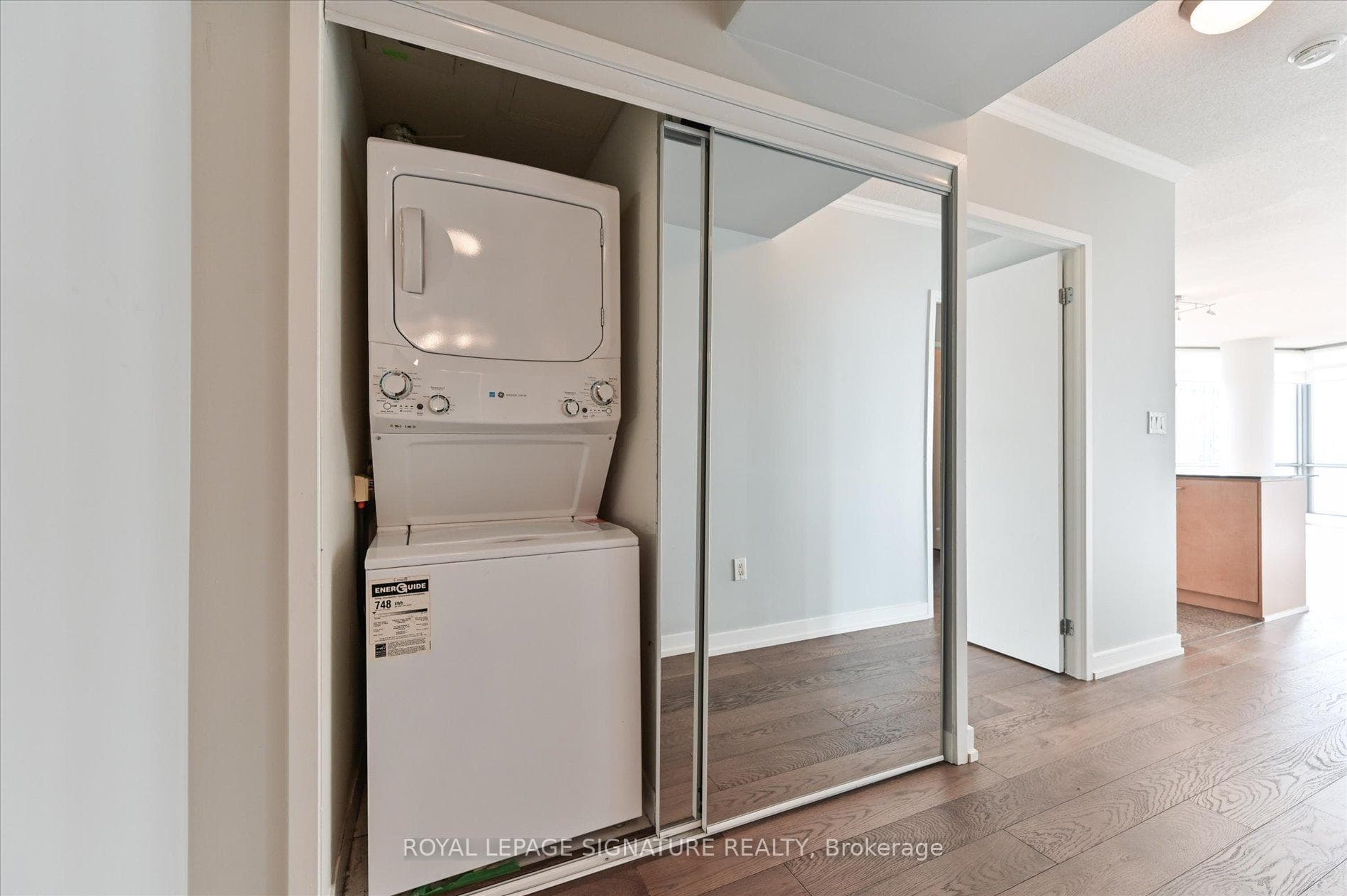 5 Mariner Terrace Unit 1102 photo 20