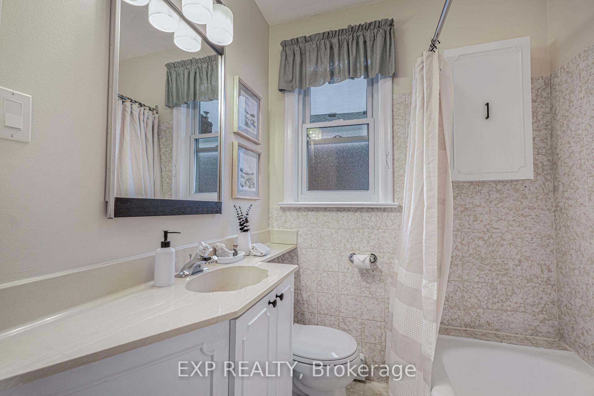 56 Gladstone Avenue photo 17
