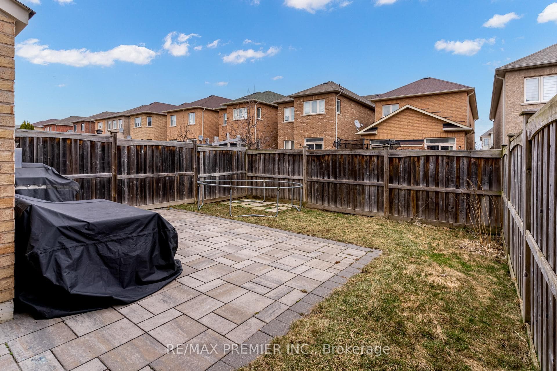 9 Woodville Drive photo 26