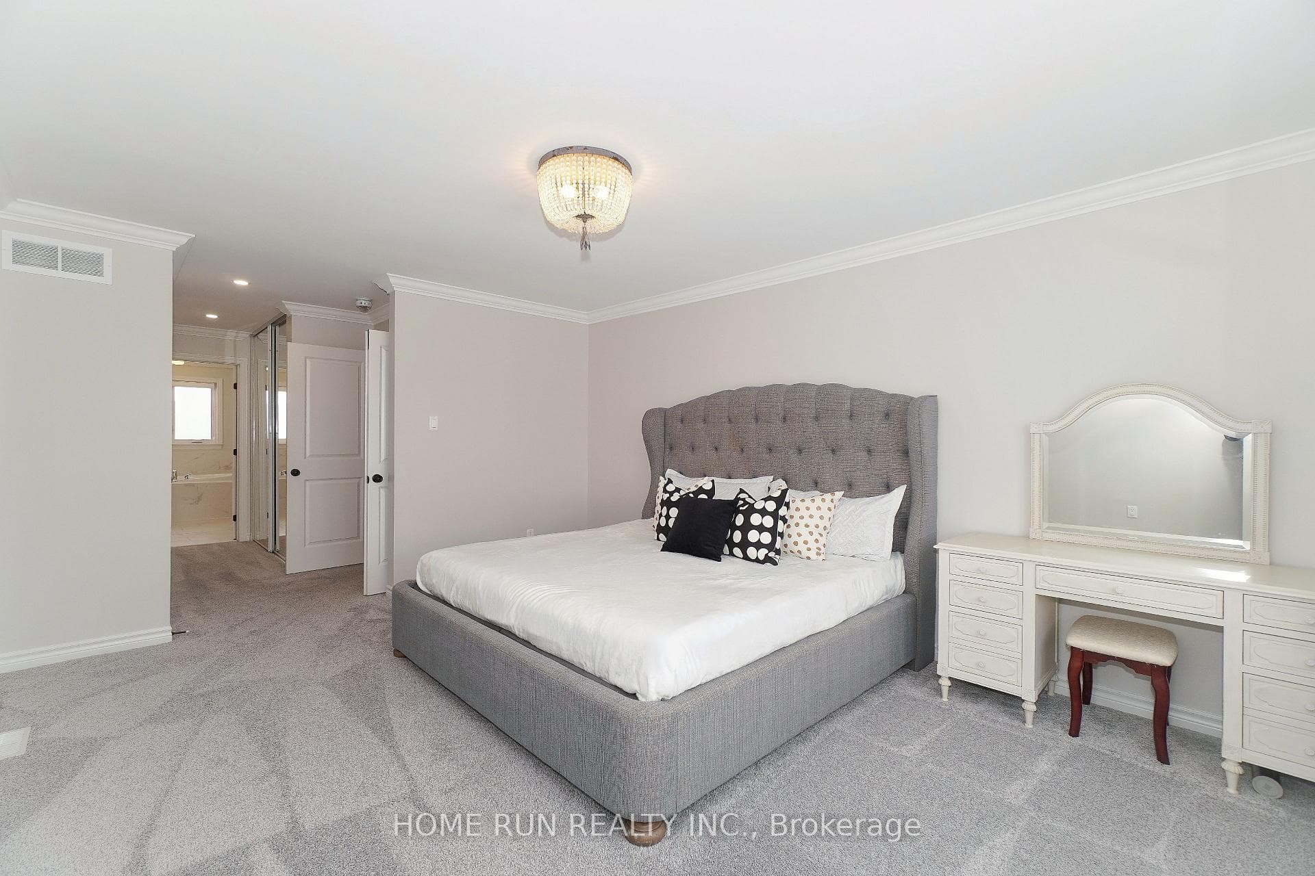 751 BUNCHBERRY Way photo 27