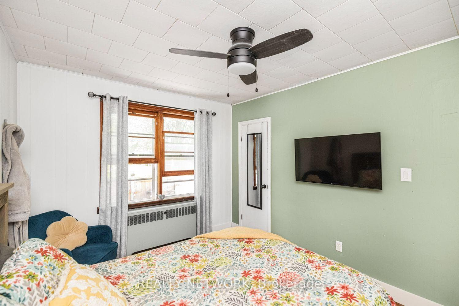 32 Grant Avenue photo 21