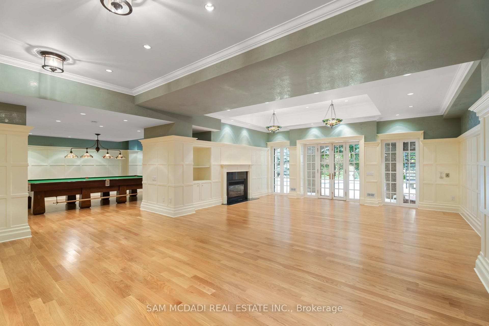 2033 Mississauga Road photo 31