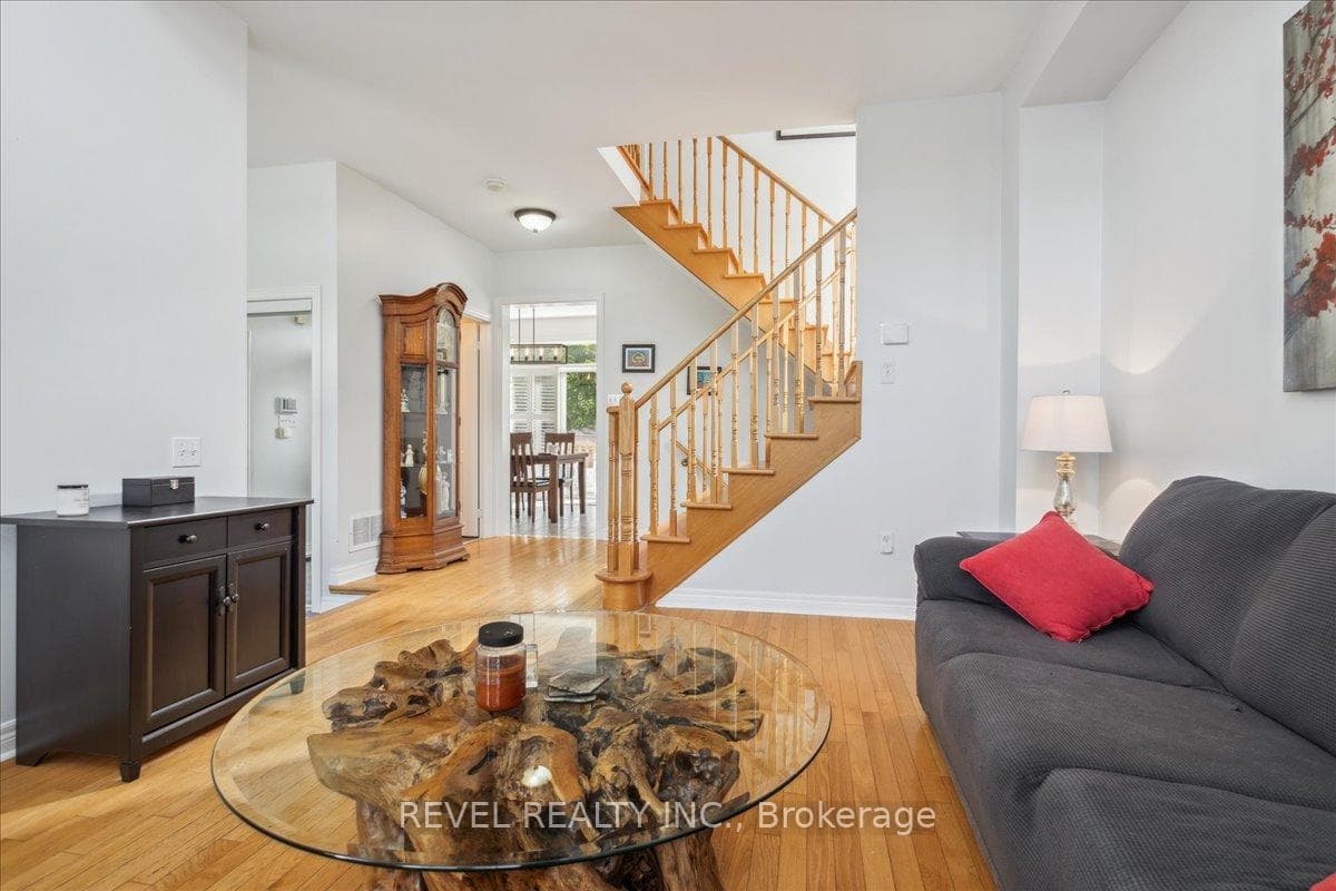 2283 Grand Oak Trail photo 6