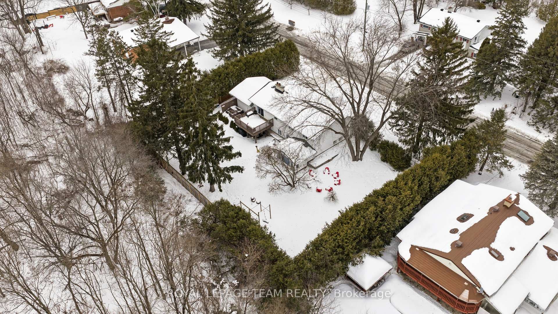 28 Maplehill Way photo 45