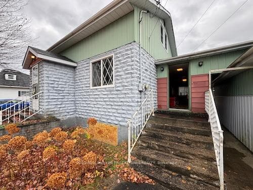 604 Perth Street photo 2