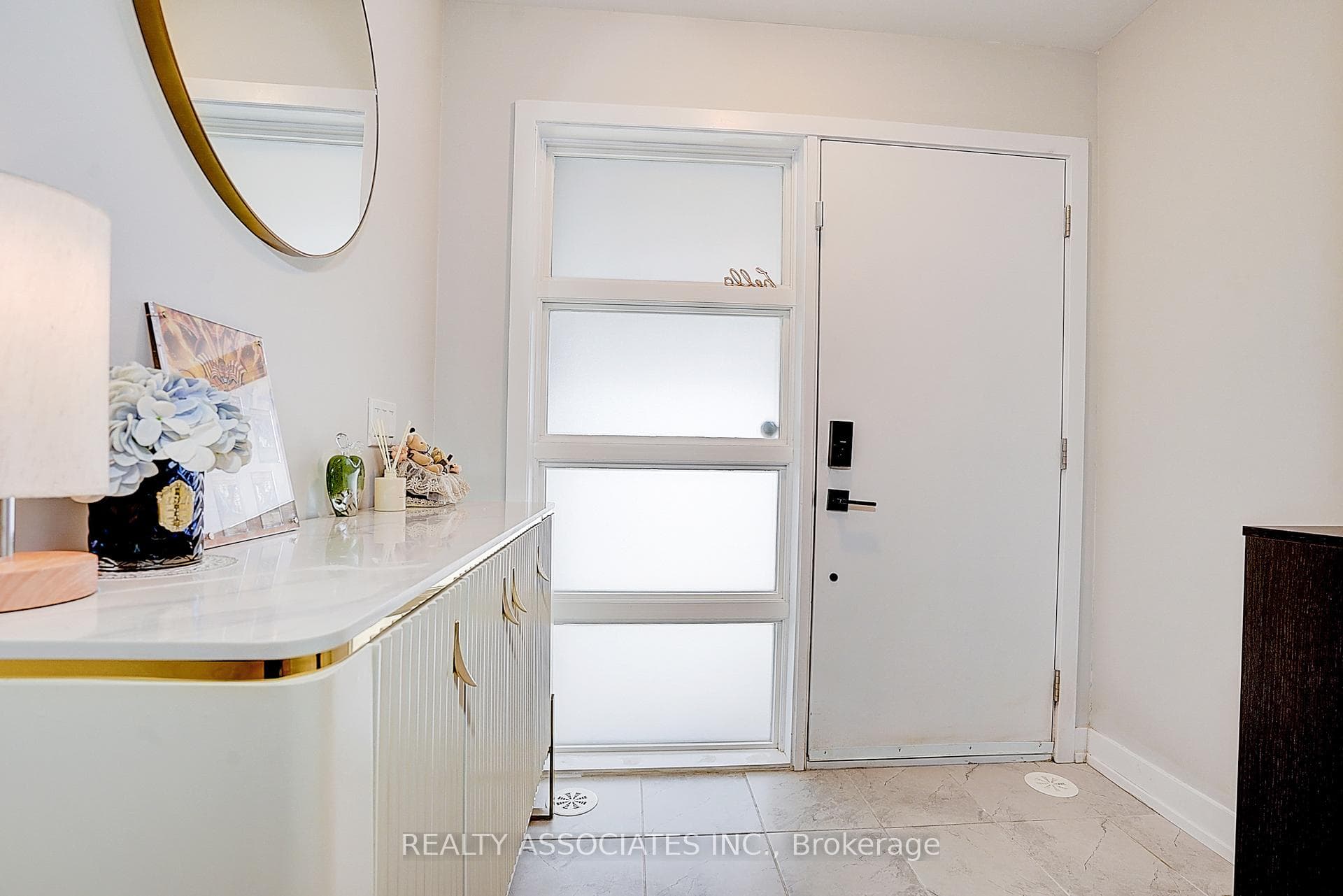 4 Gilbert Wright Avenue photo 2