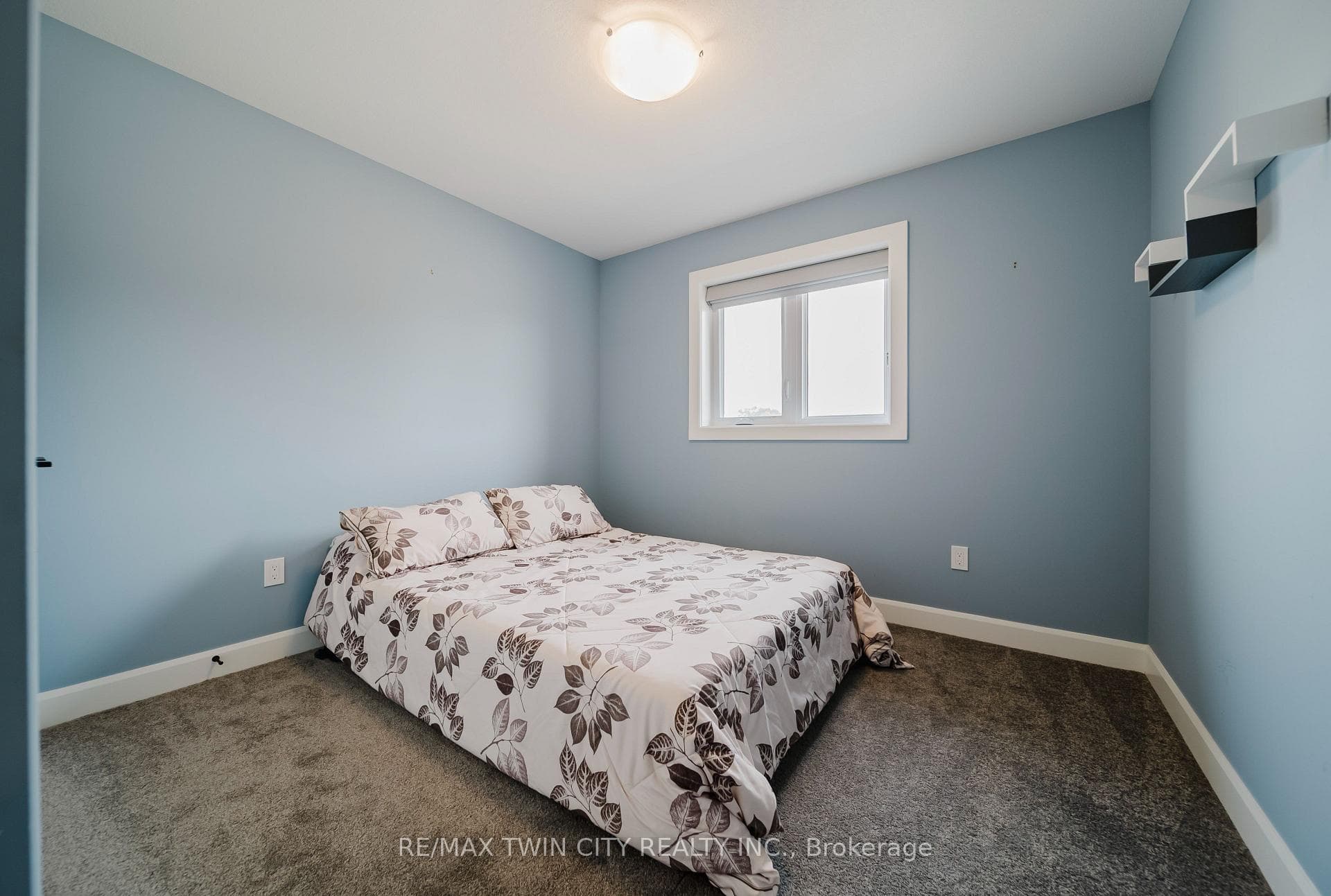 95 Fred Krug Avenue photo 34
