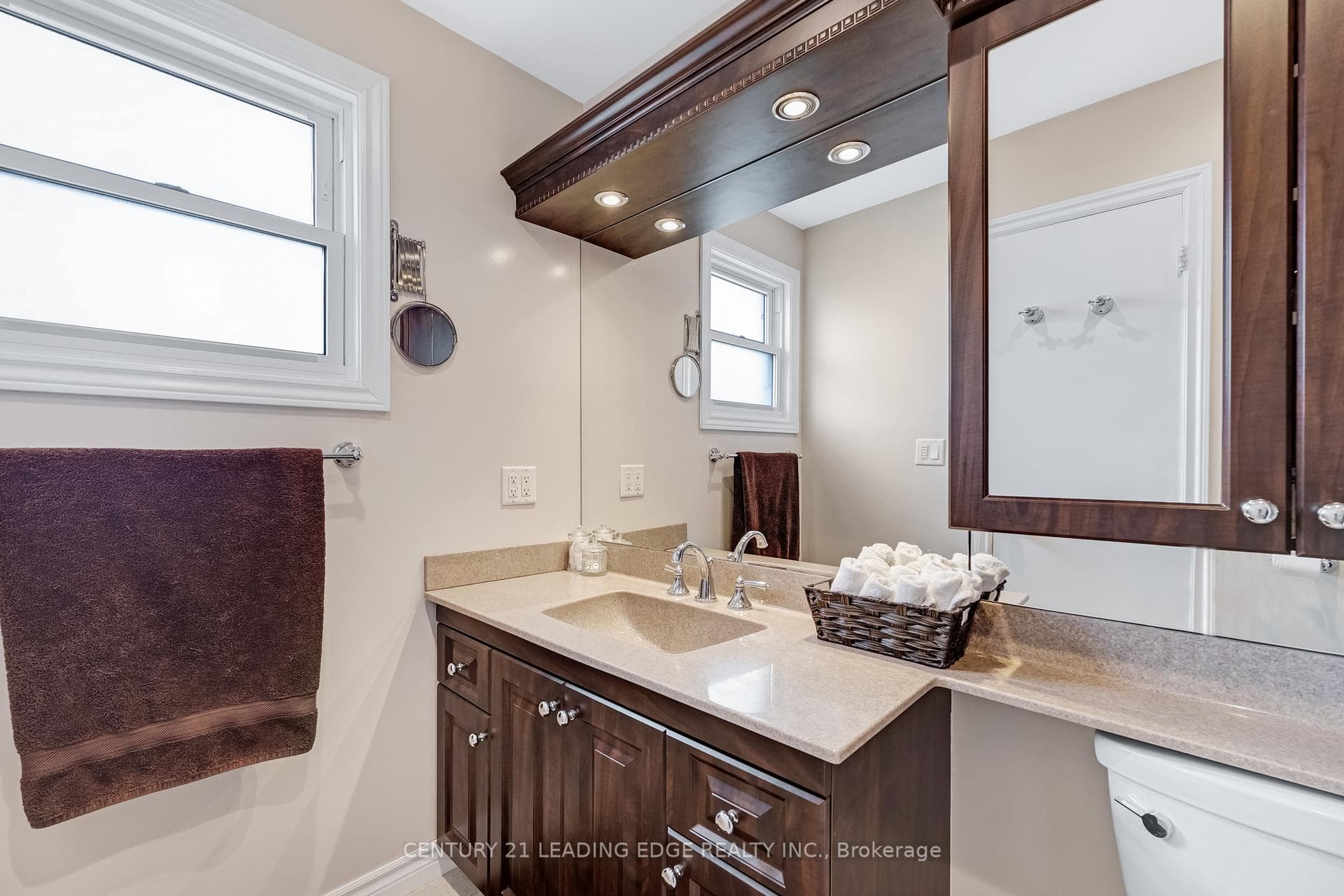 38 Greenwood Road photo 30