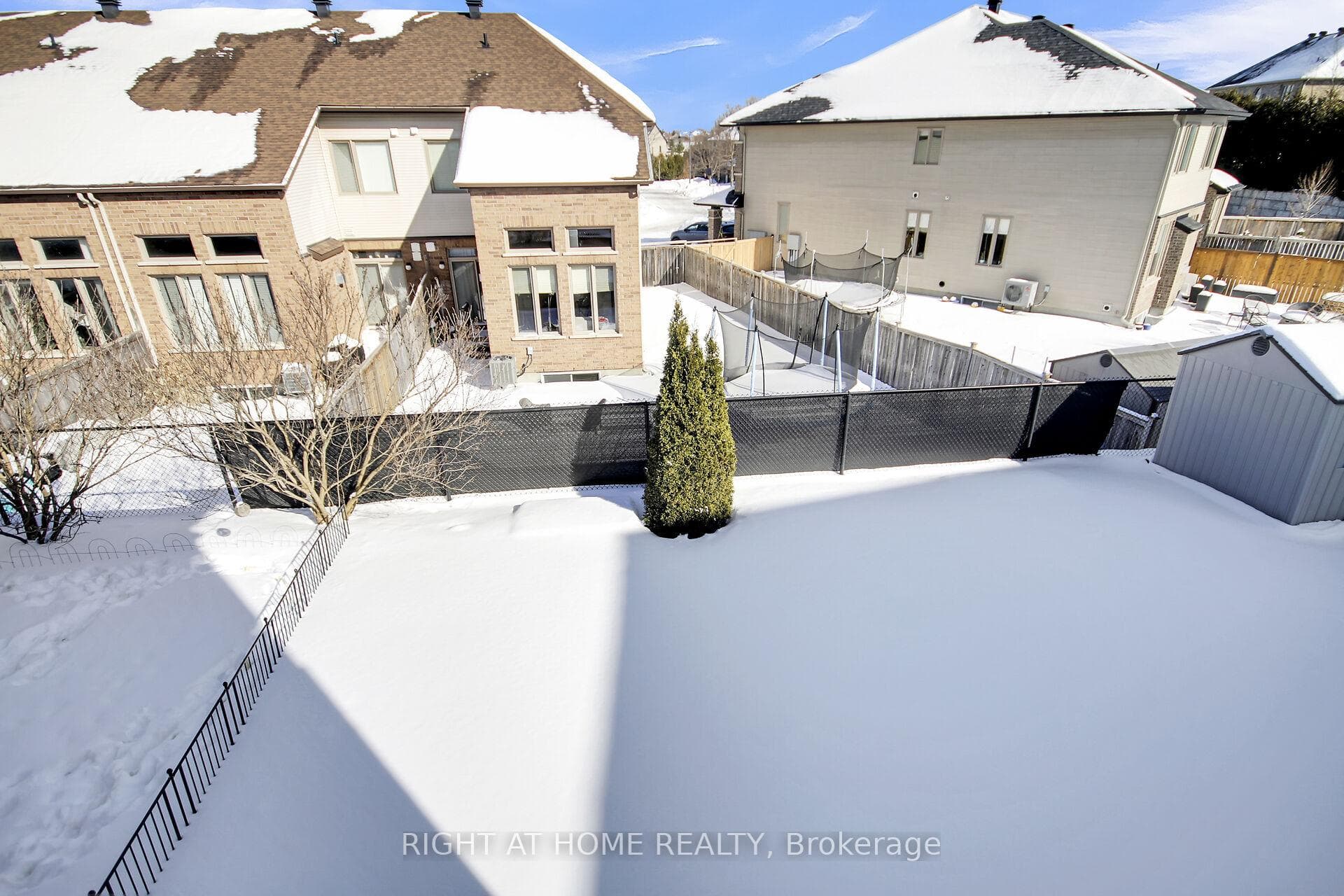 1056 Ottenbrite Crescent photo 34
