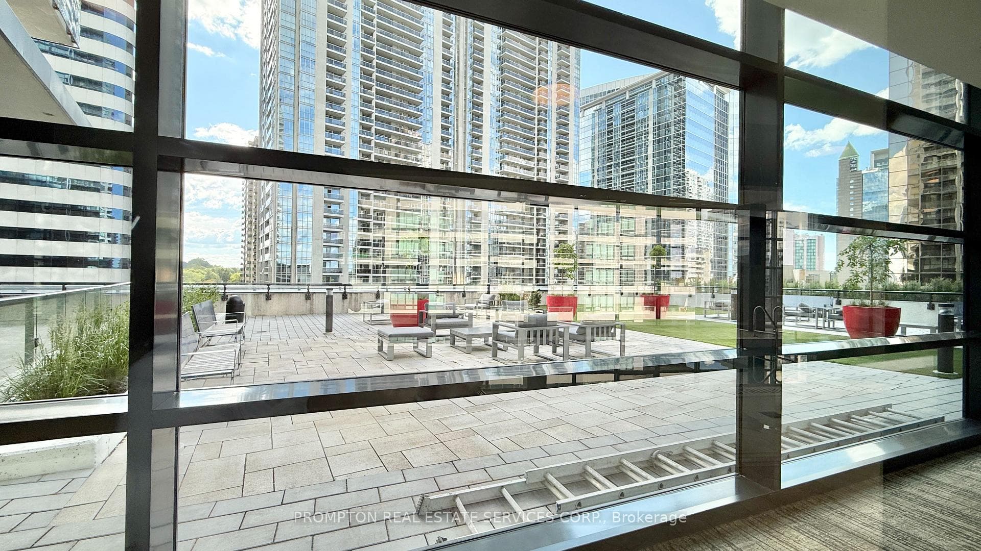 4955 Yonge Street Unit 2218 photo 11
