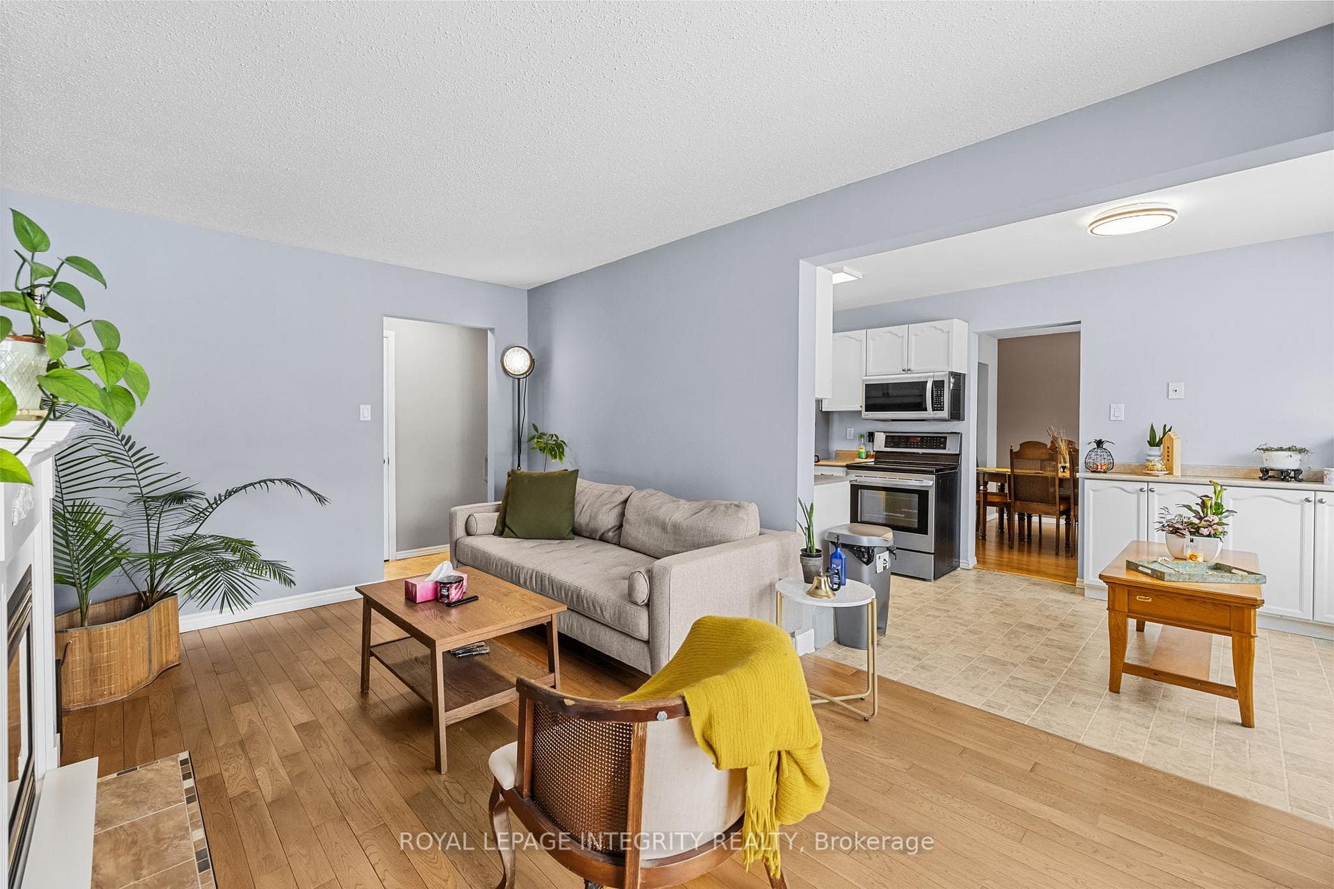 1090 Chablis Parkway photo 6