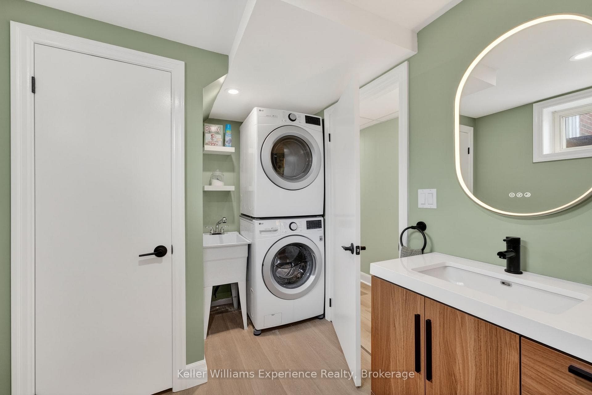 106 Nelson Street photo 36
