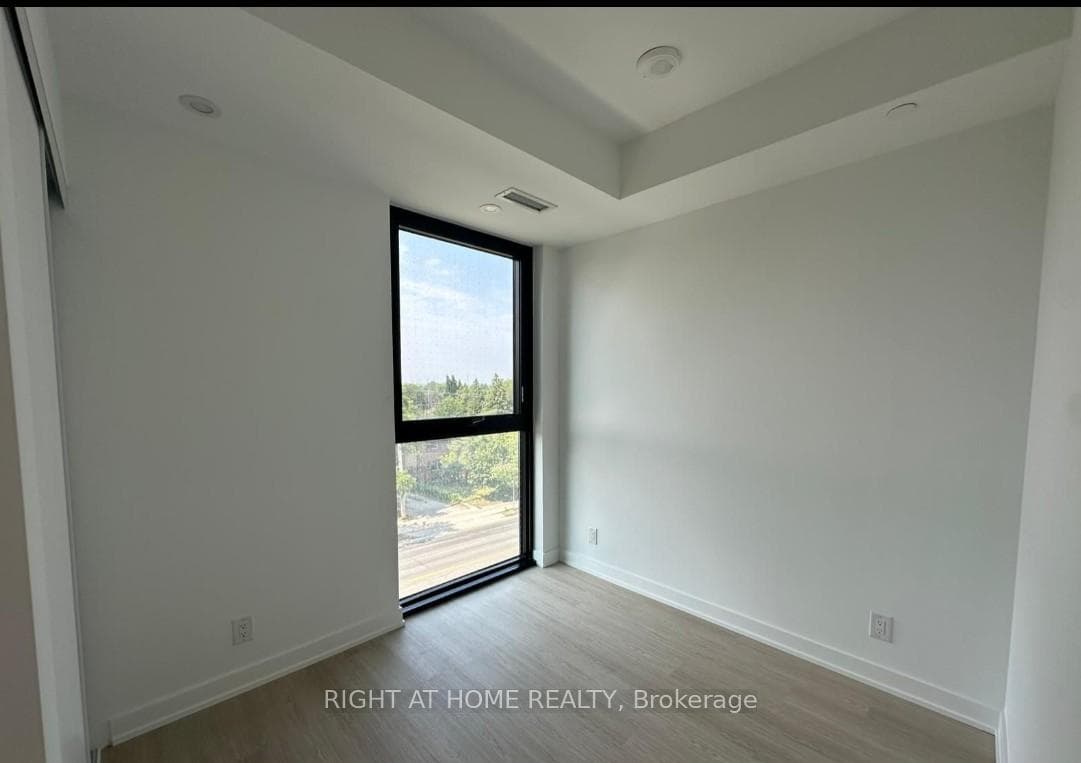 six99 Sheppard Avenue Unit 520 photo 6