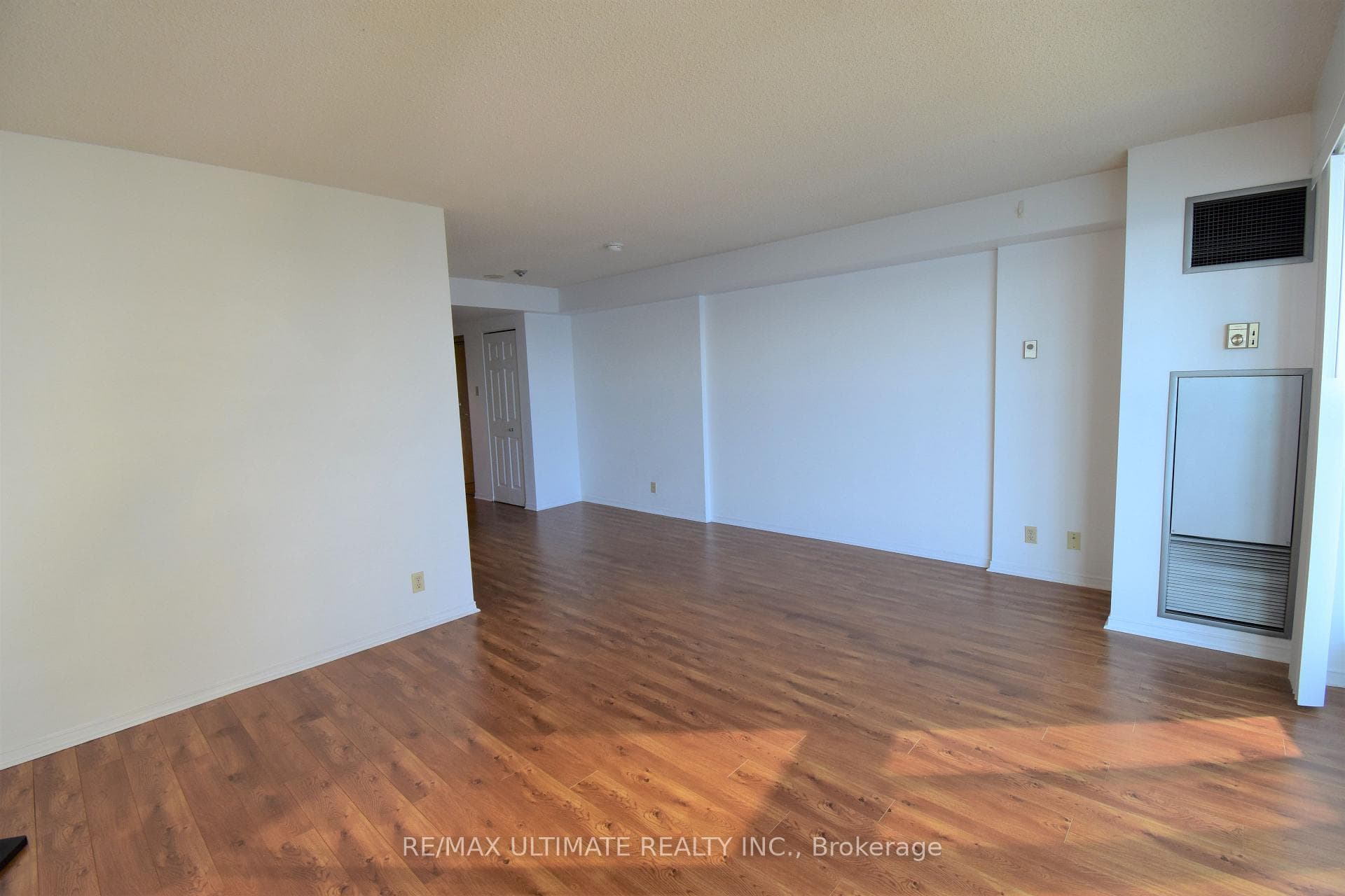 99 Harbour Square Unit 1503 photo 7