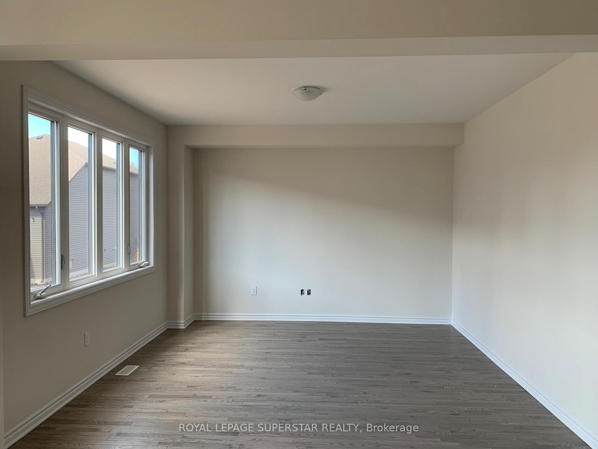 49 Eberhardt Drive photo 12