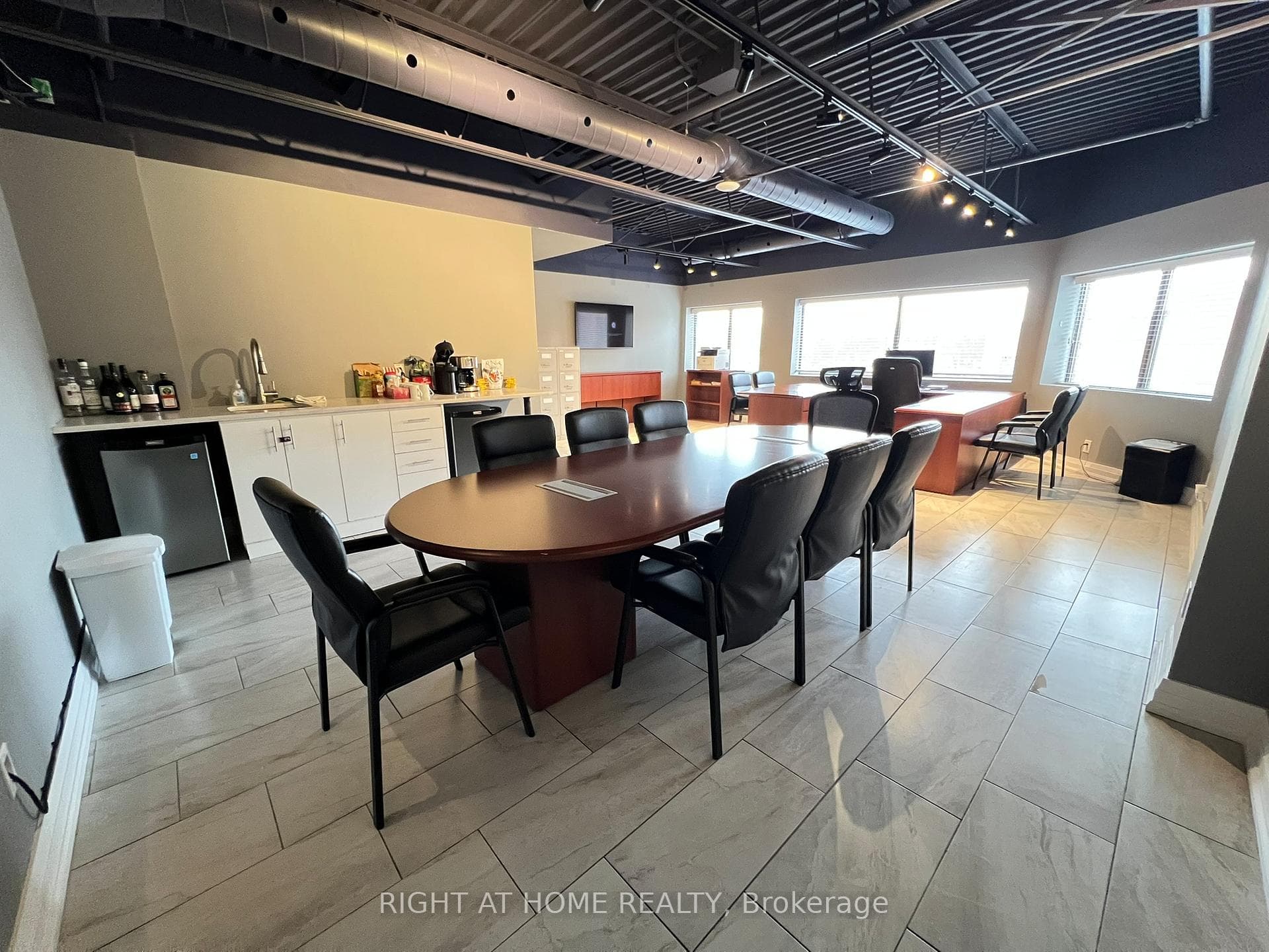 21 Kenview Boulevard Unit 15 photo 14
