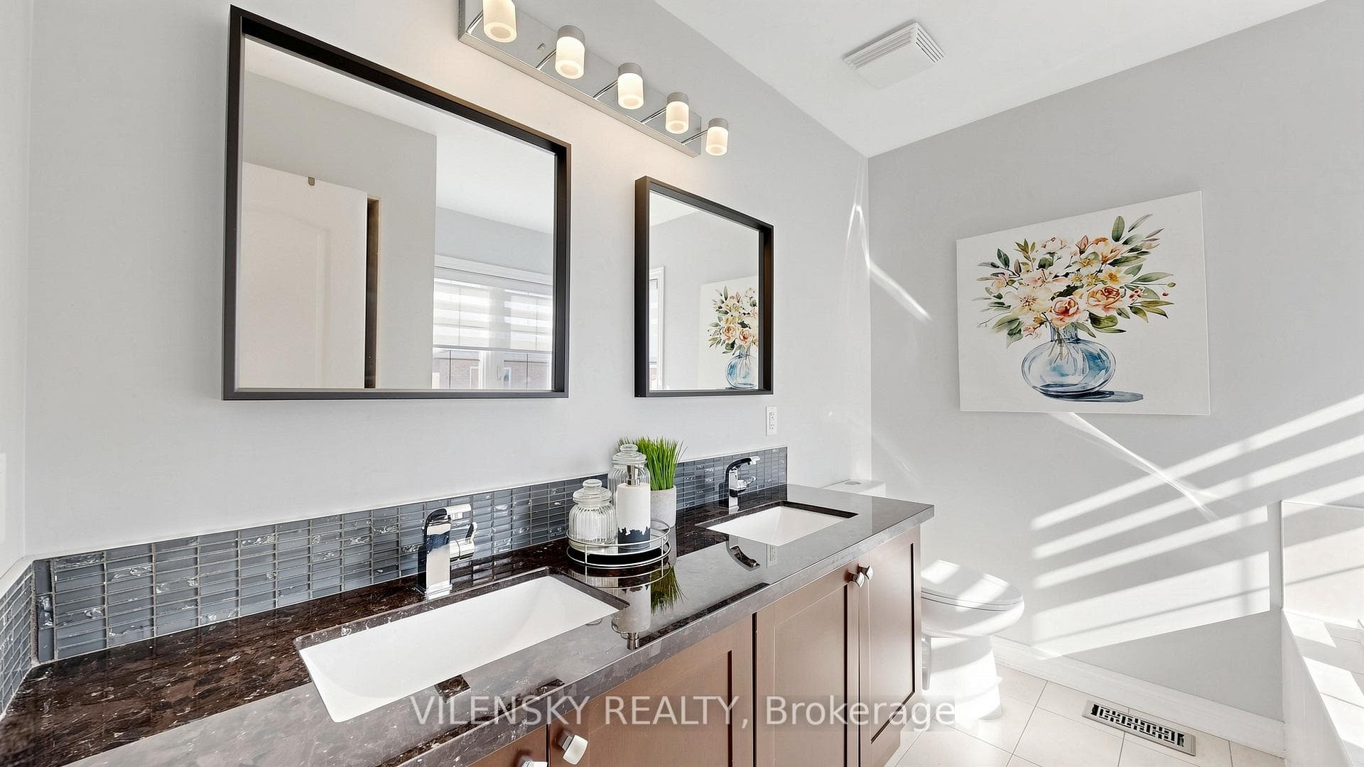 294 Ilan Ramon Boulevard photo 18