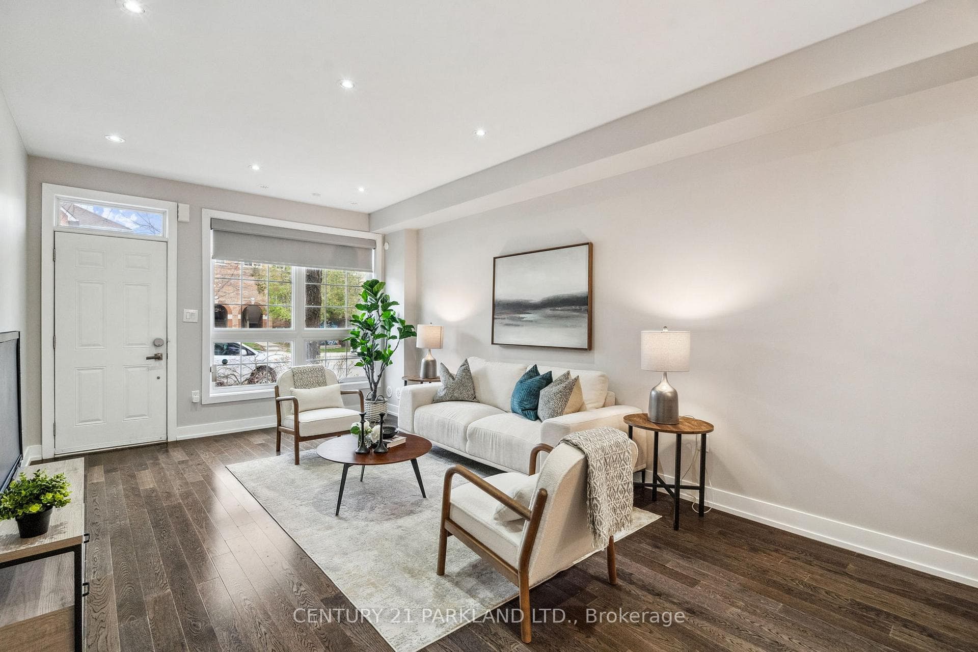 1088 Lansdowne Avenue photo 4