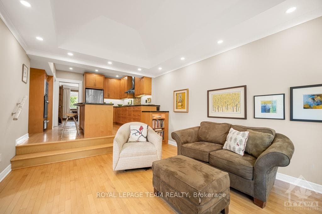 241 FOURTH Avenue photo 9