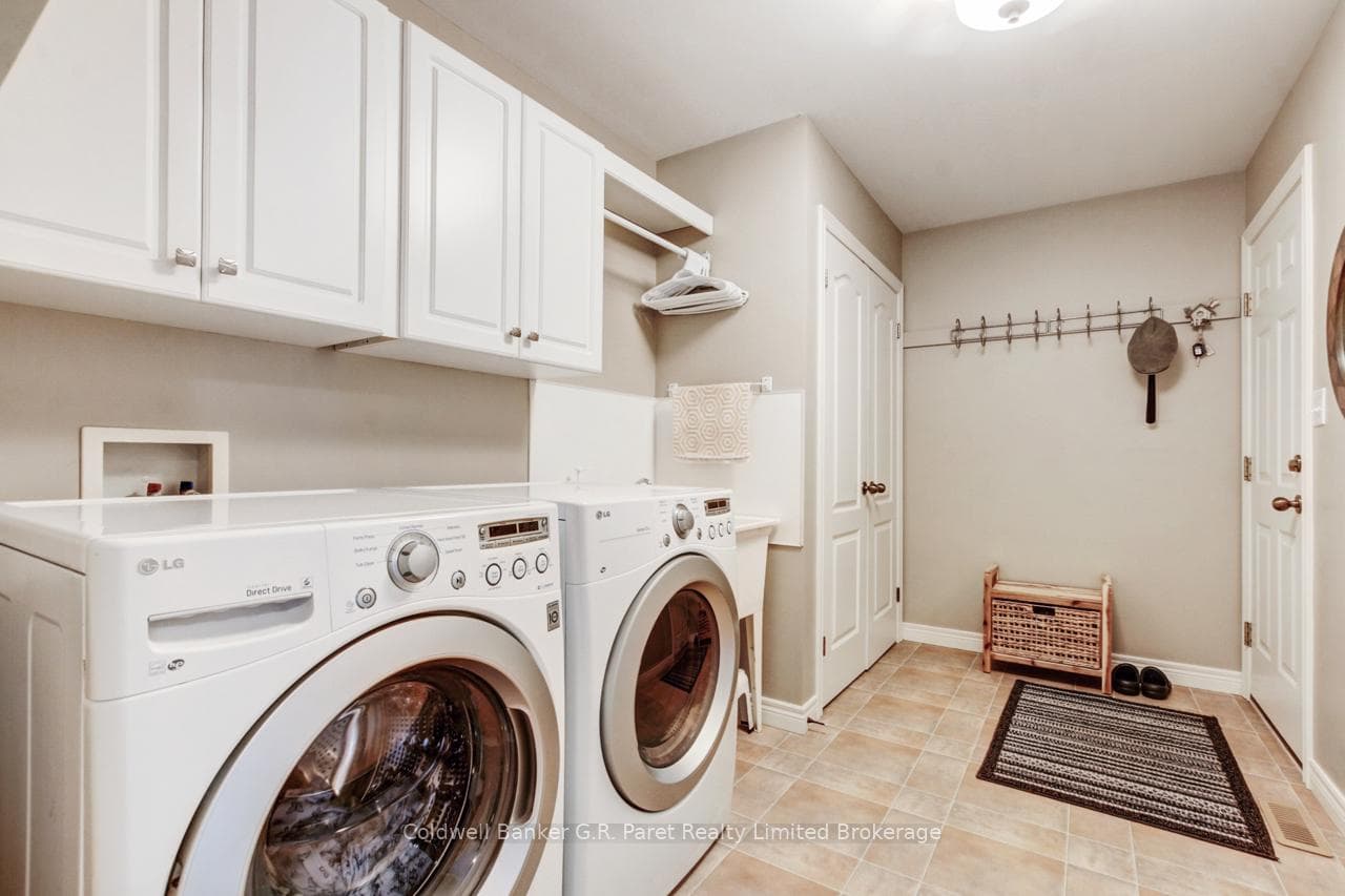 130 Glendale Drive photo 22