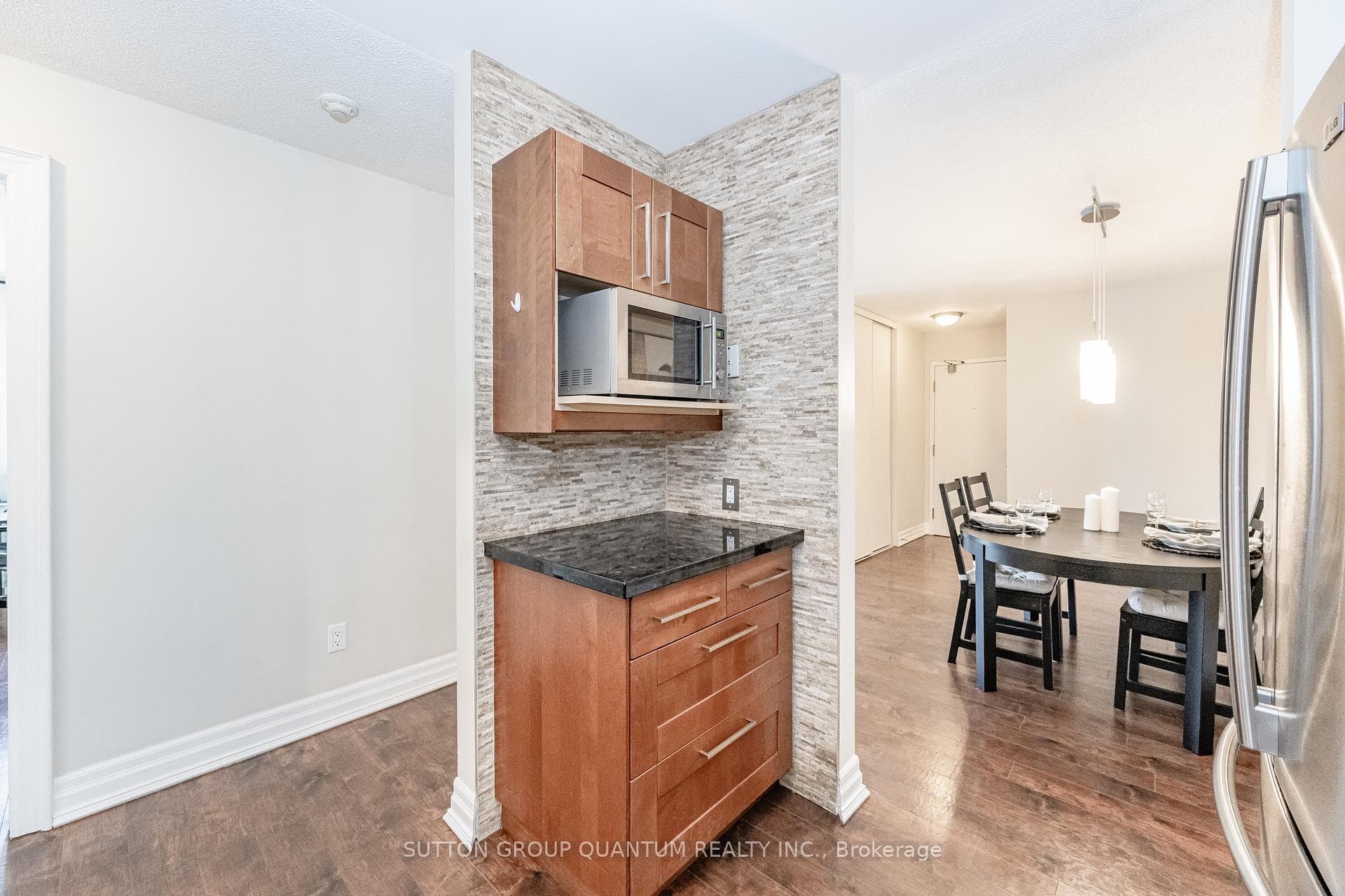 1508 Pilgrims Way Unit 812 photo 11