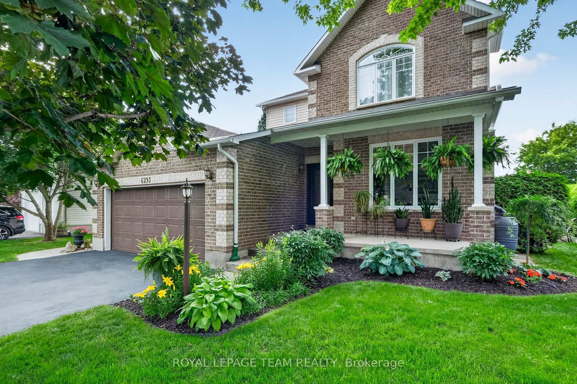 6293 OTTAWA Street photo 2