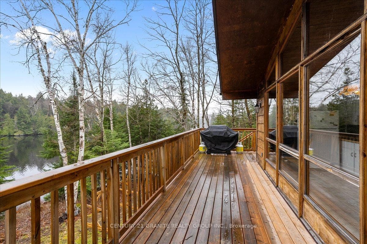 1136 Hubbard & Montgomery Lane photo 30